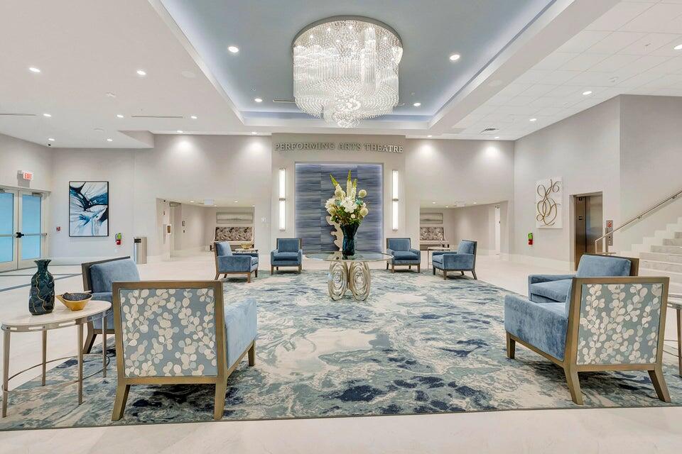 HUNTINGTON POINTE - Residential