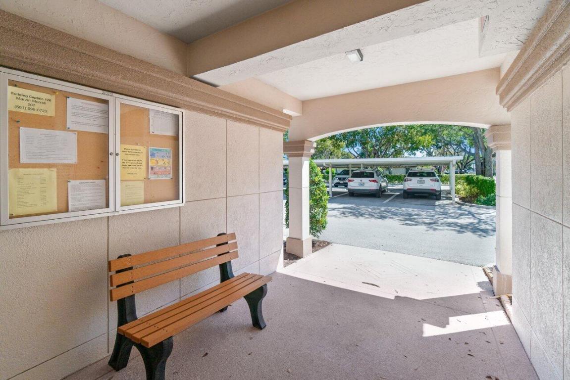 HUNTINGTON POINTE - Residential