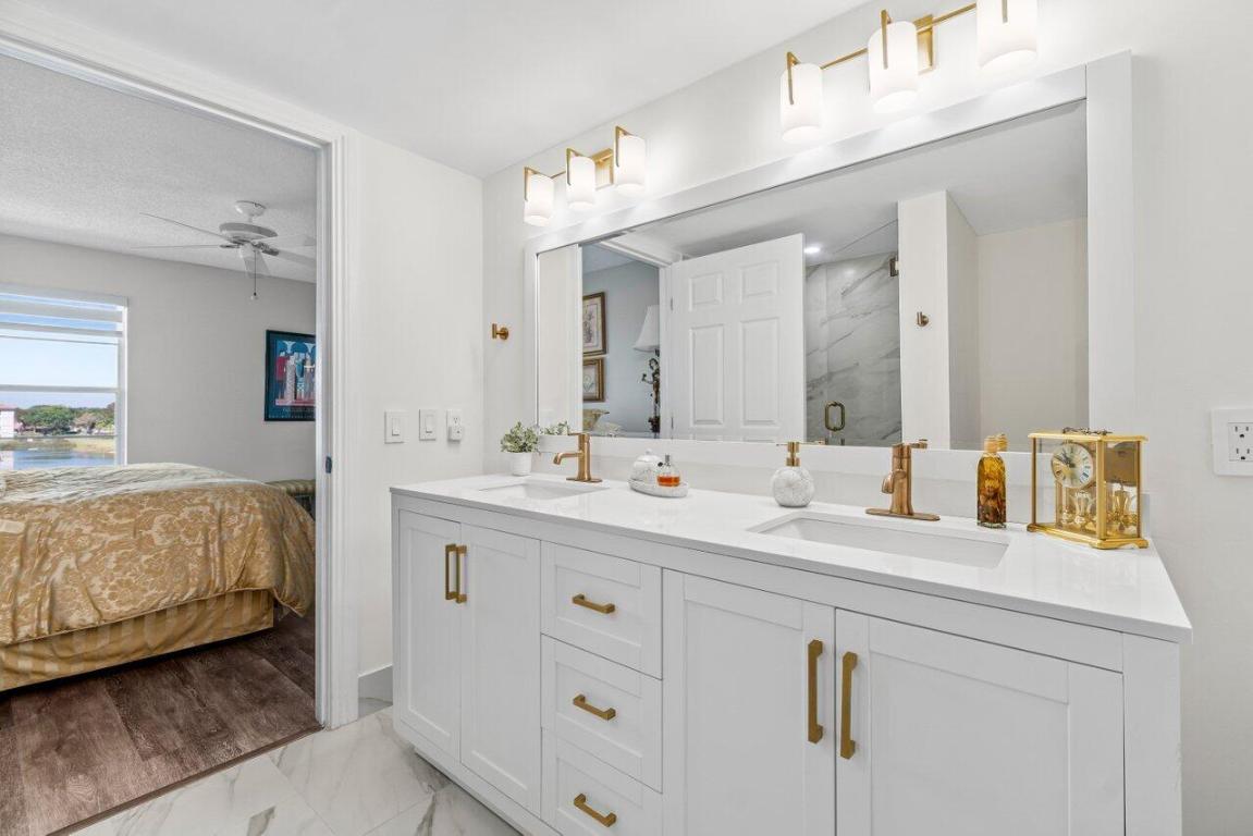 HUNTINGTON POINTE - Residential