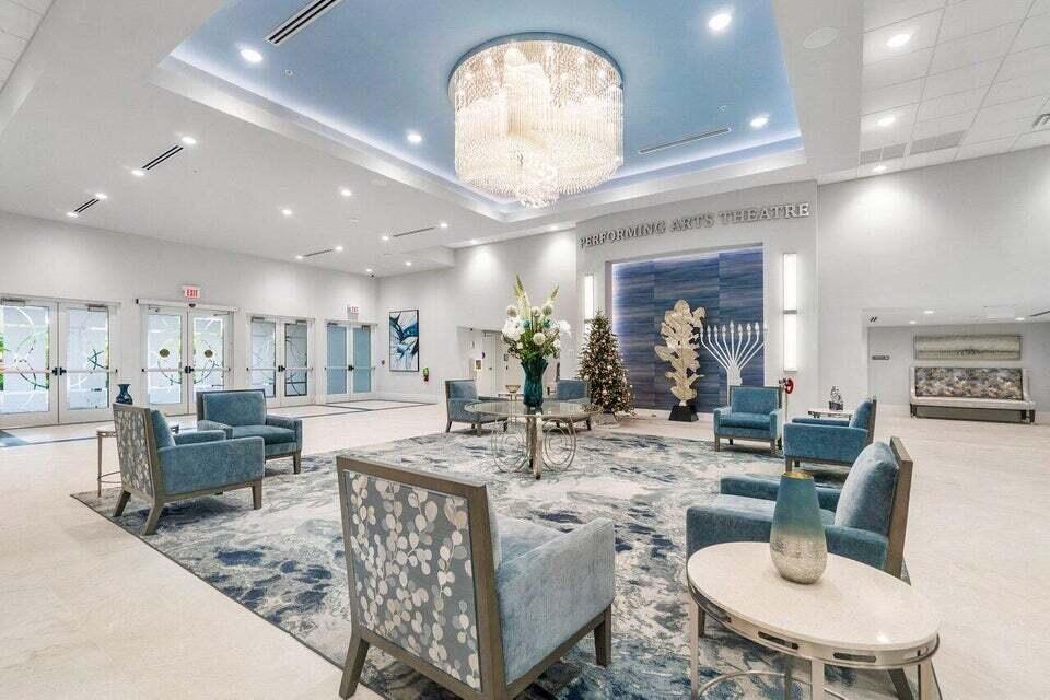 HUNTINGTON POINTE - Residential