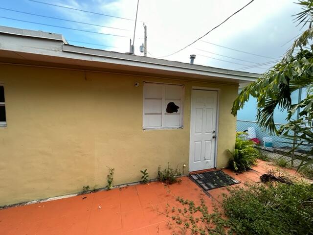 1930 PIERCE Street 1-4