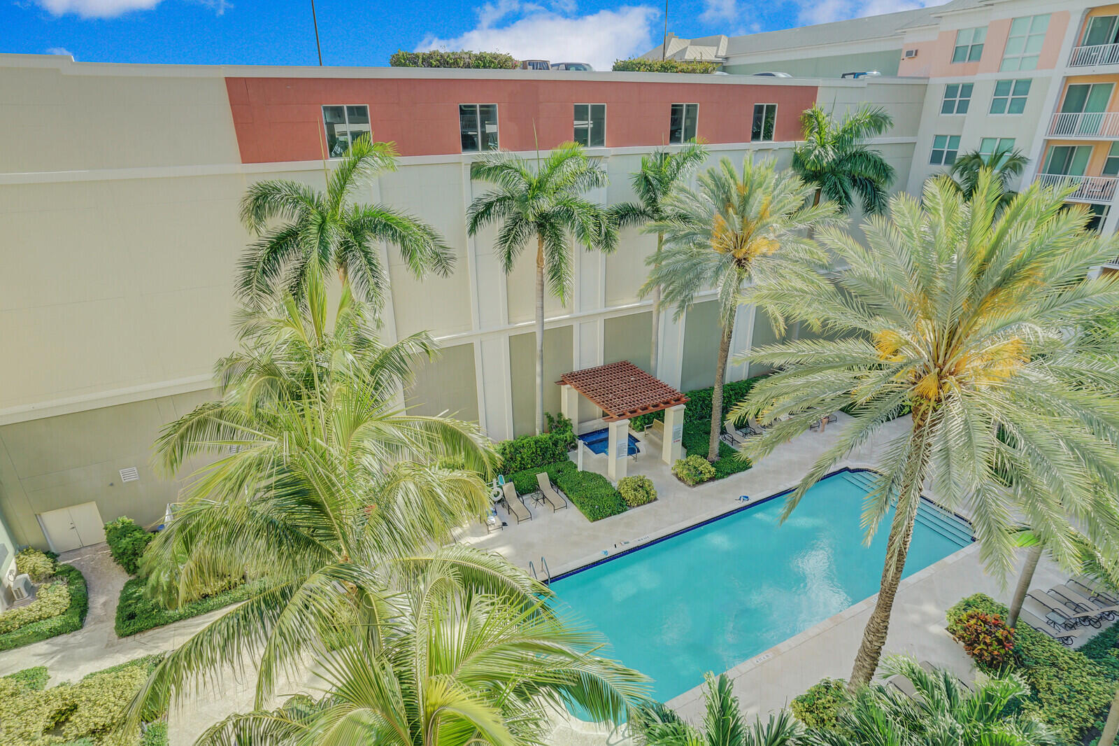 MOORINGS AT LANTANA CONDO 2 - Residential