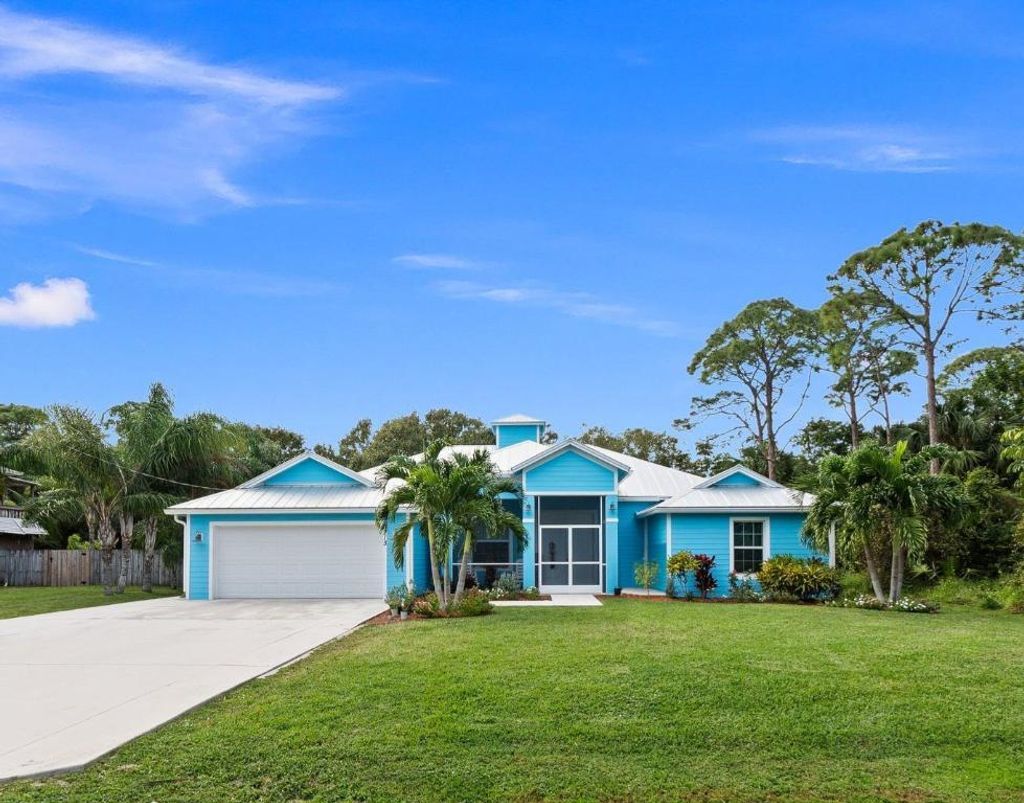 Photo of 5713 Myrtle Drive, Fort Pierce, FL 34982 (MLS # R11007368)