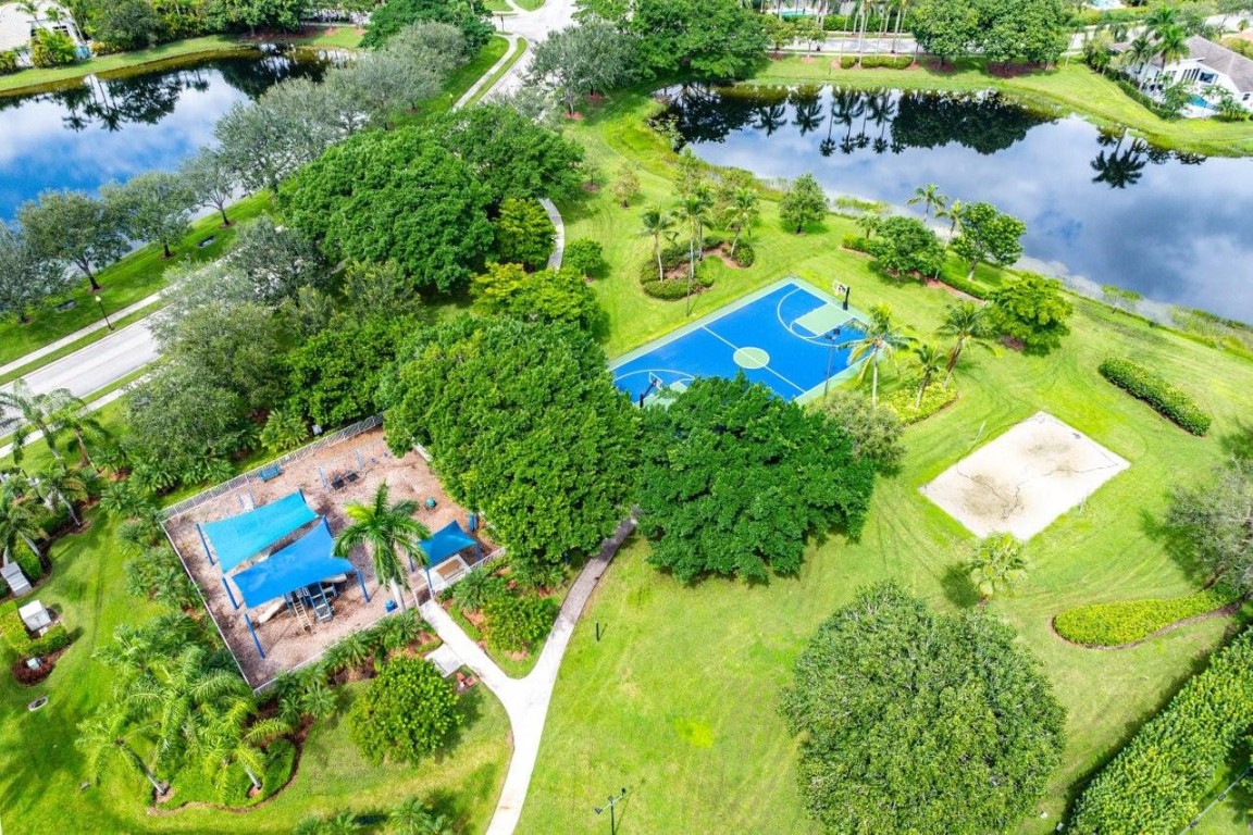 SECTOR 6 EAST - Residential Lease