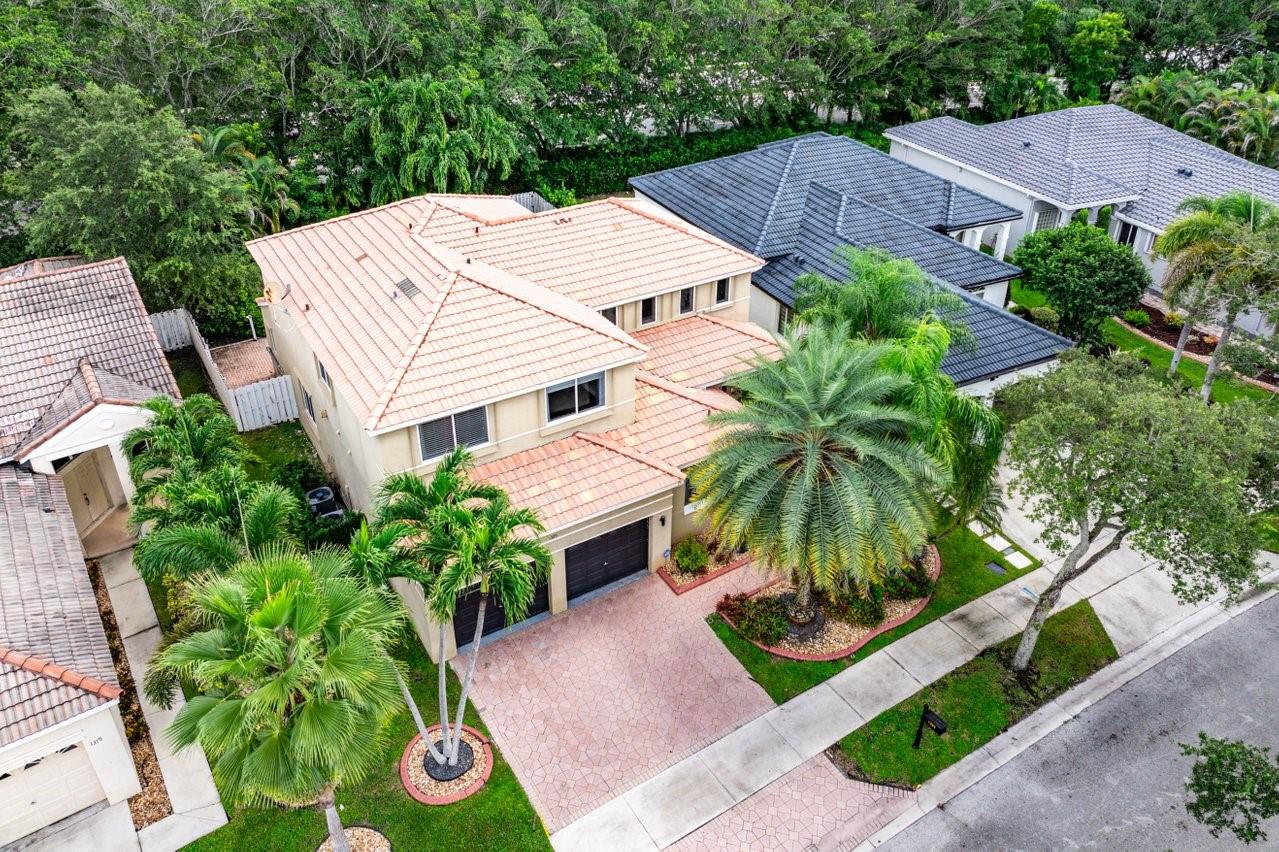 SECTOR 6 EAST - Residential Lease