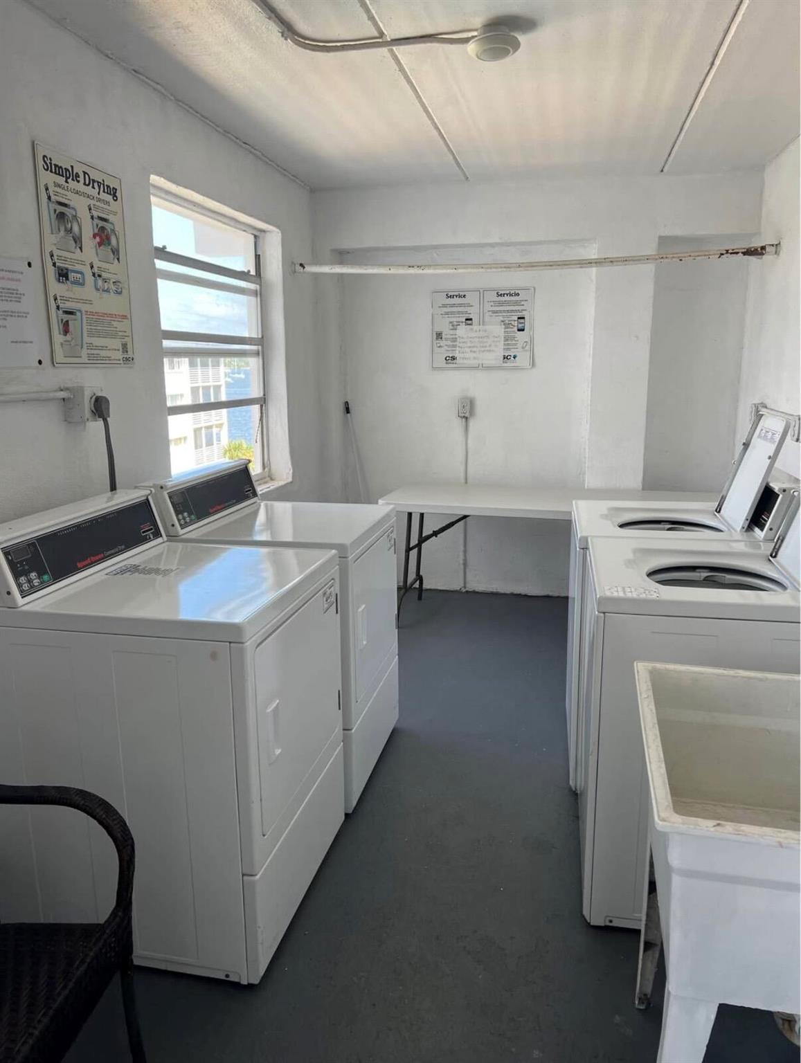 Regency Surf & Racquet Cl - Residential Lease