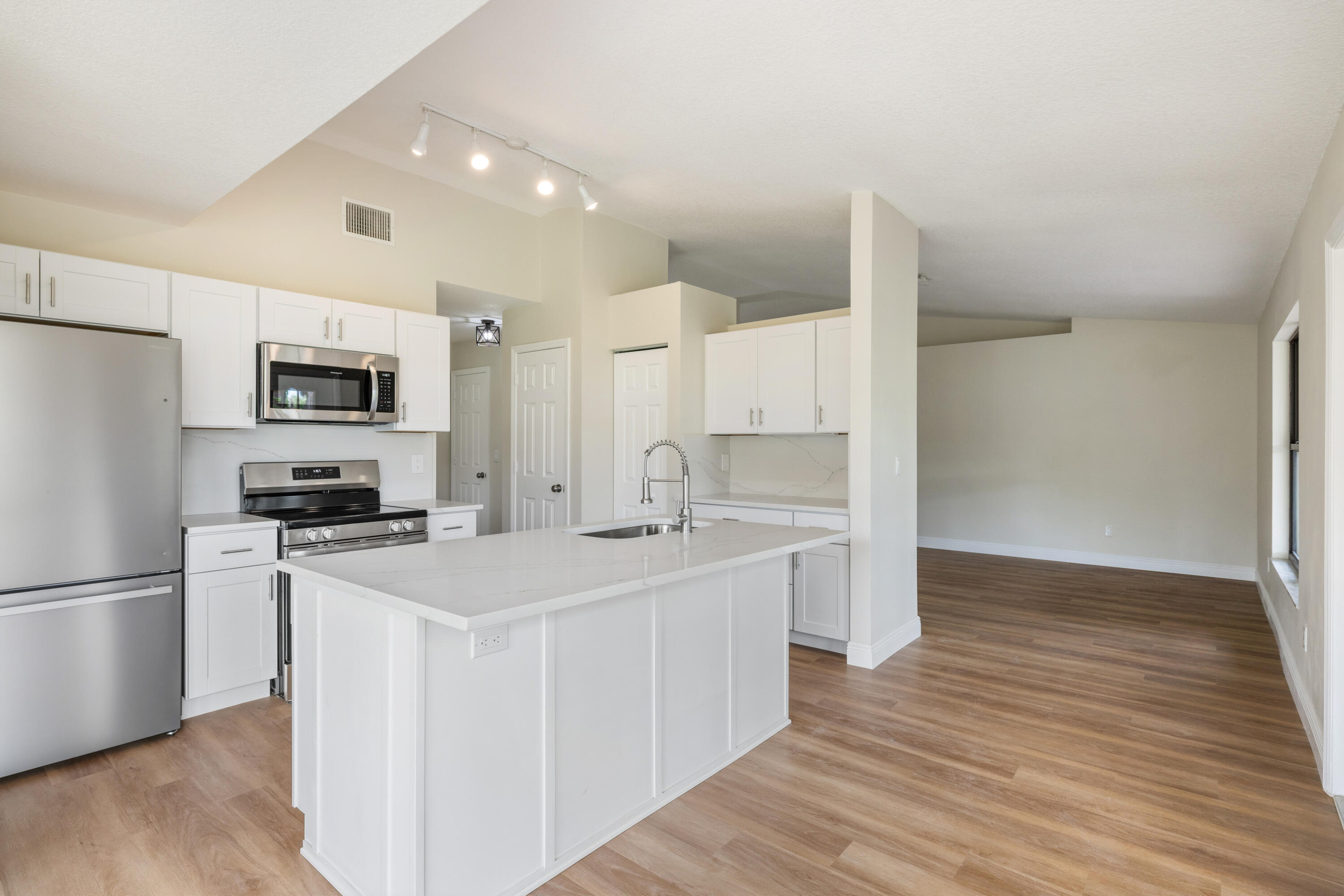 INDIAN RIVER HEIGHTS - Residential