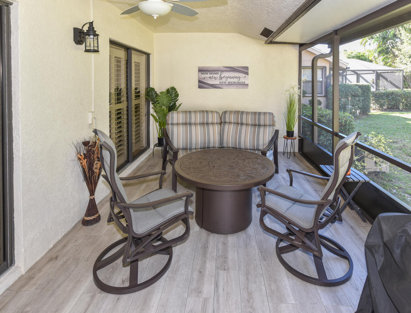 PRESIDENTIAL COVE - Residential