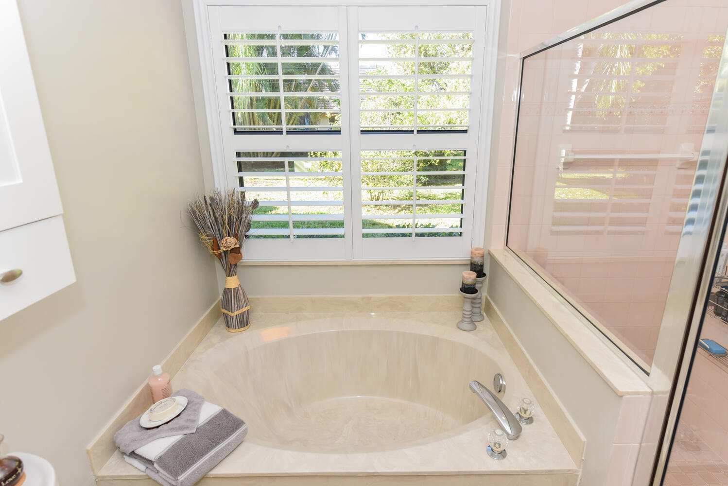 PRESIDENTIAL COVE - Residential