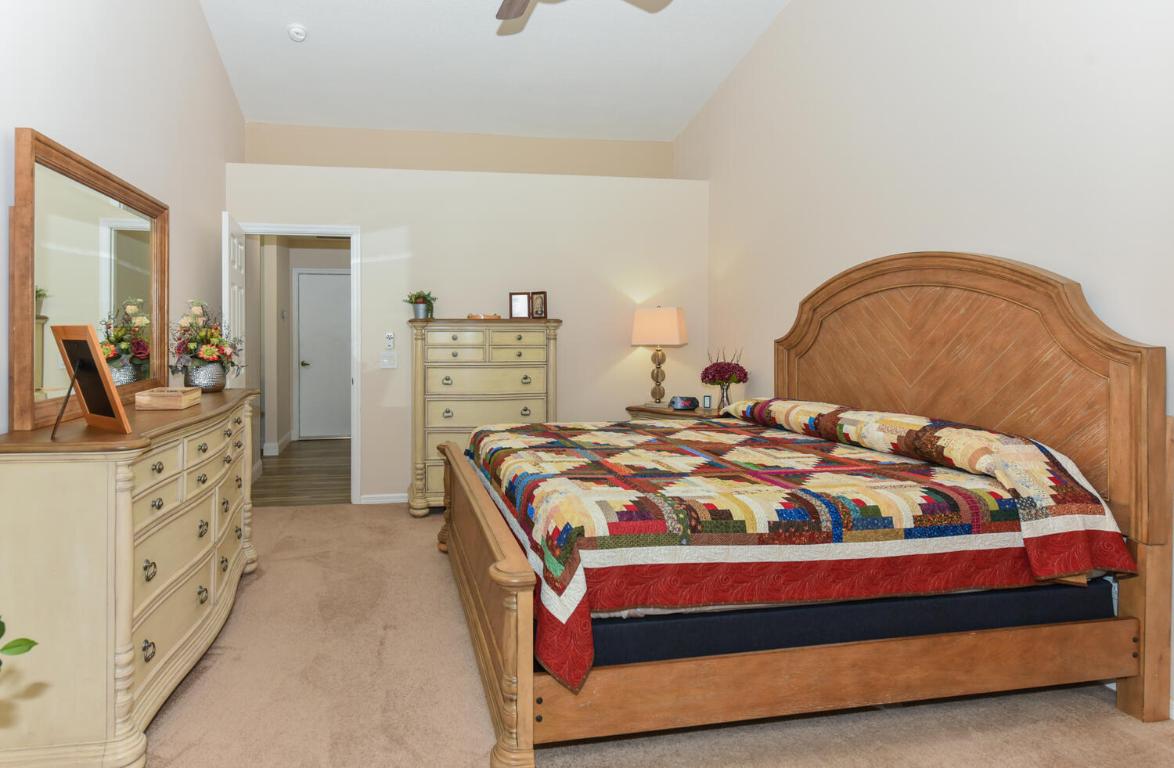 PRESIDENTIAL COVE - Residential