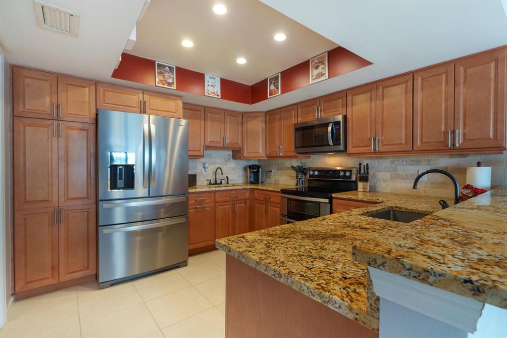 BANNOCK CONDO - Residential