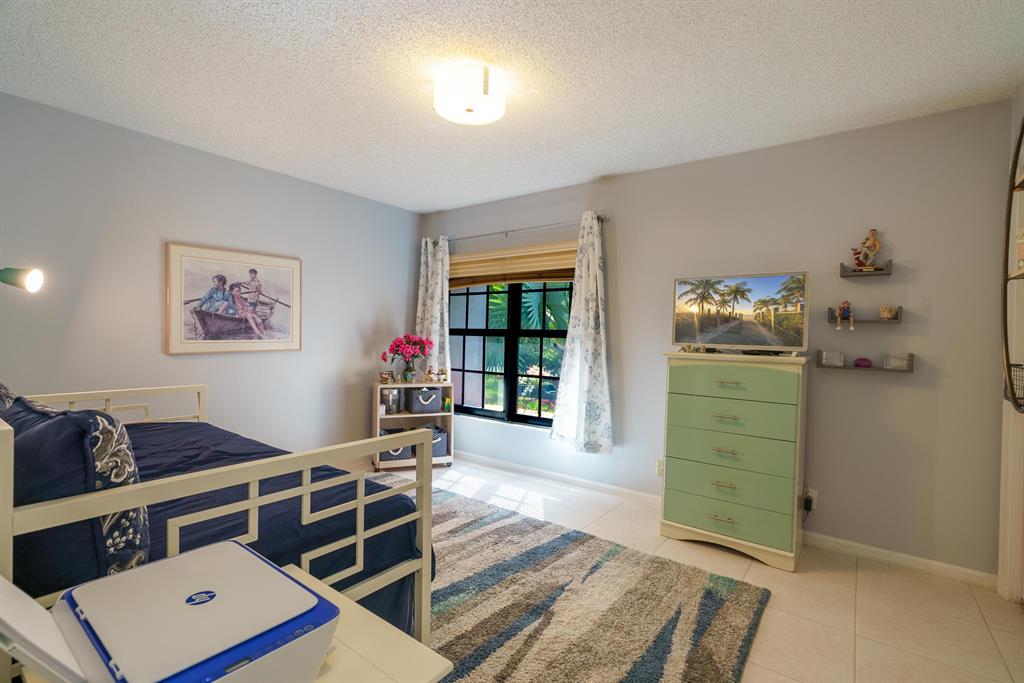 BANNOCK CONDO - Residential