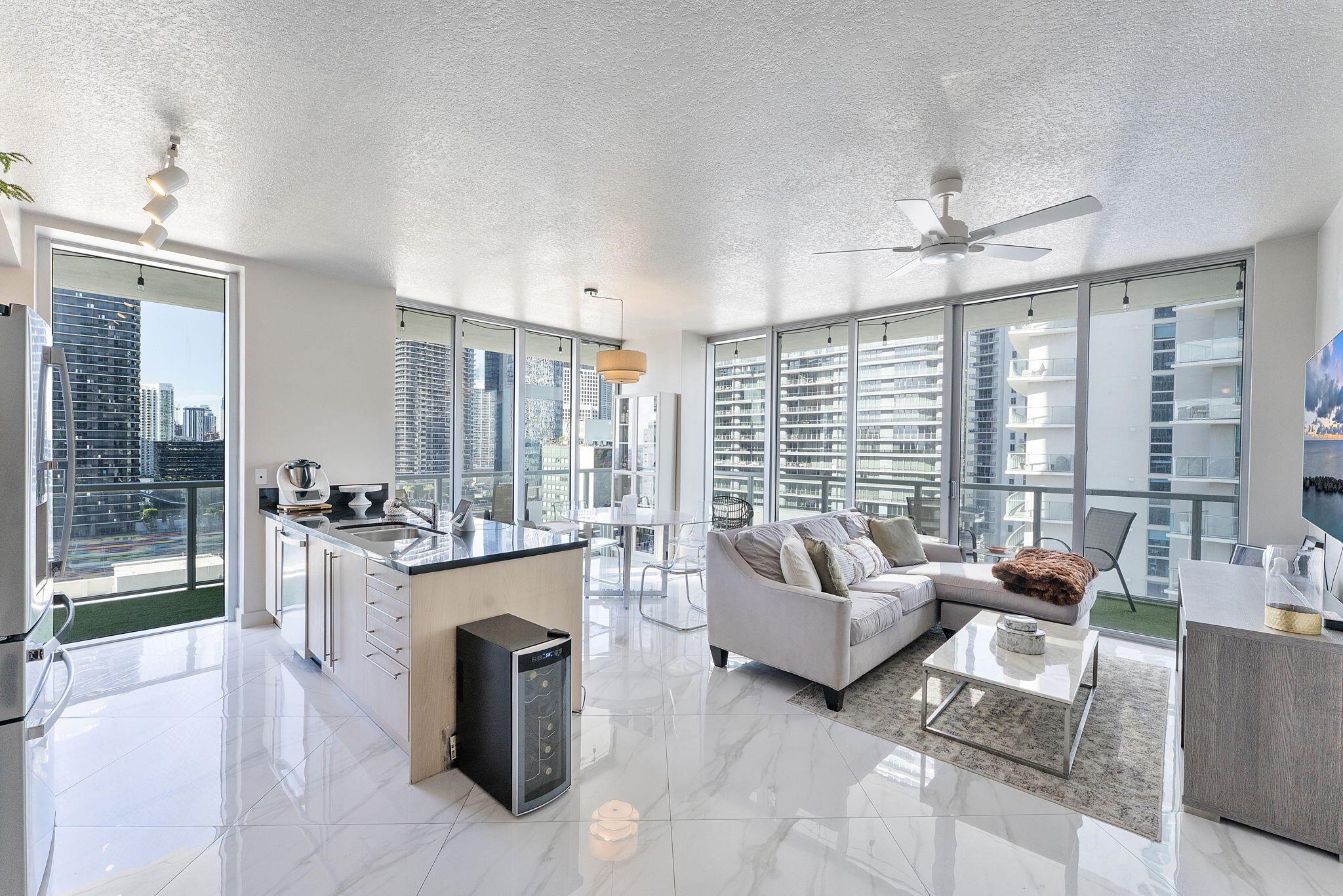1111 SW 1st Avenue 2420-N