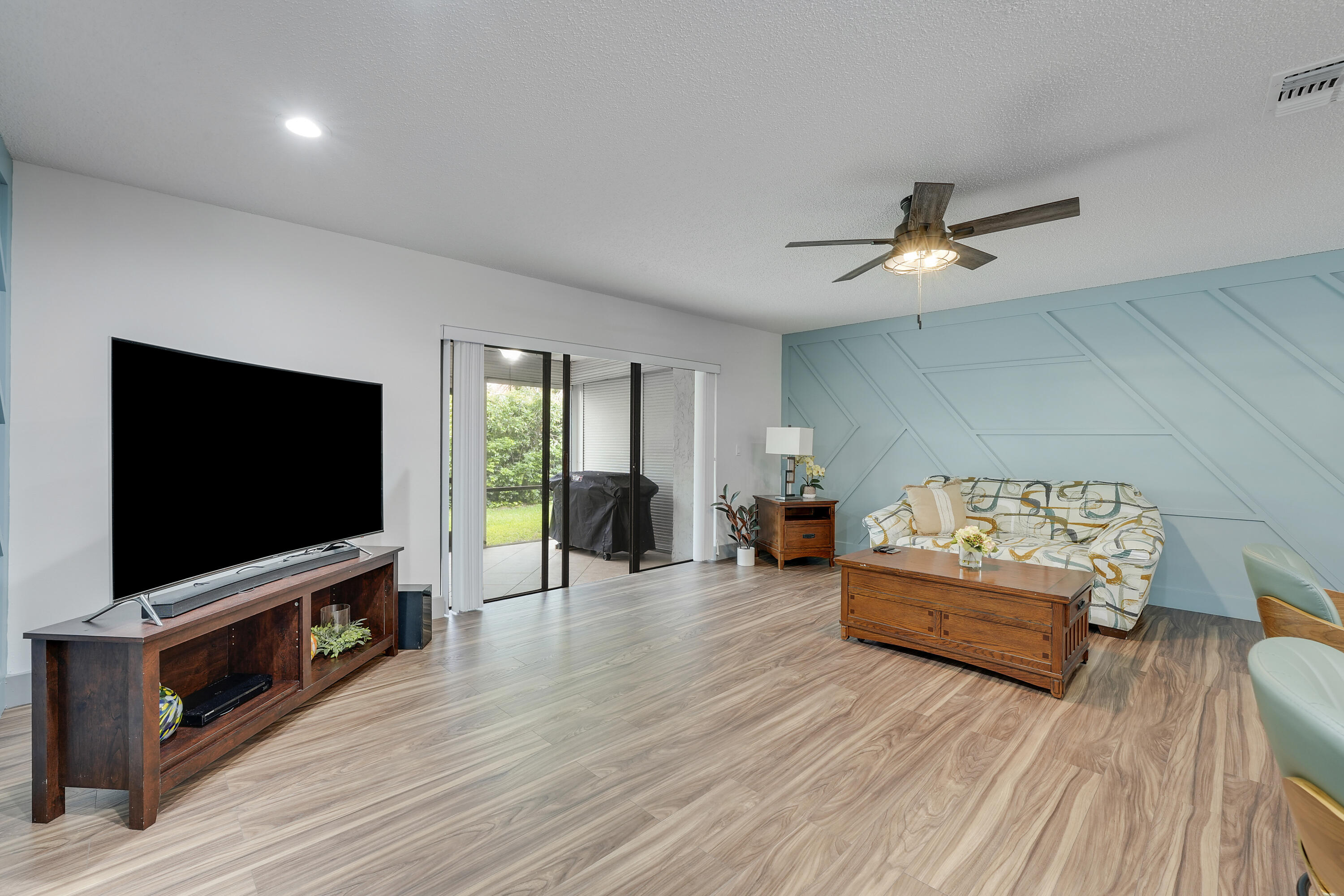 HORIZONS OF BOCA LAGO CONDO - Residential