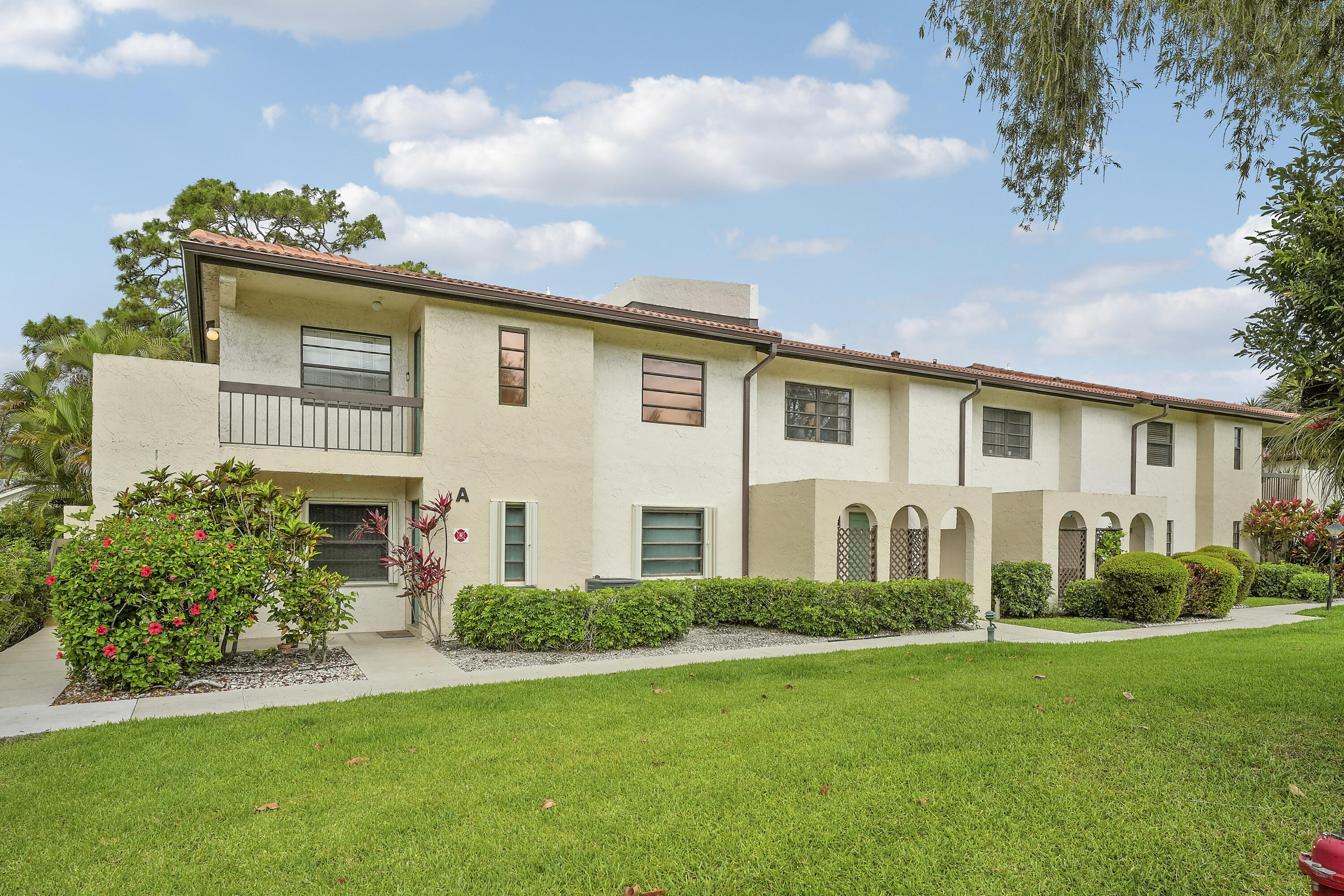 HORIZONS OF BOCA LAGO CONDO - Residential