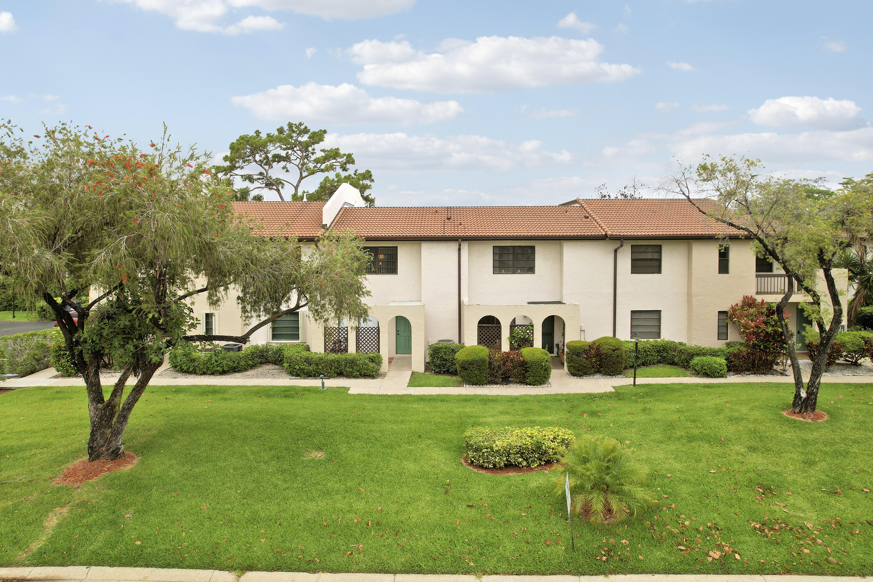 HORIZONS OF BOCA LAGO CONDO - Residential