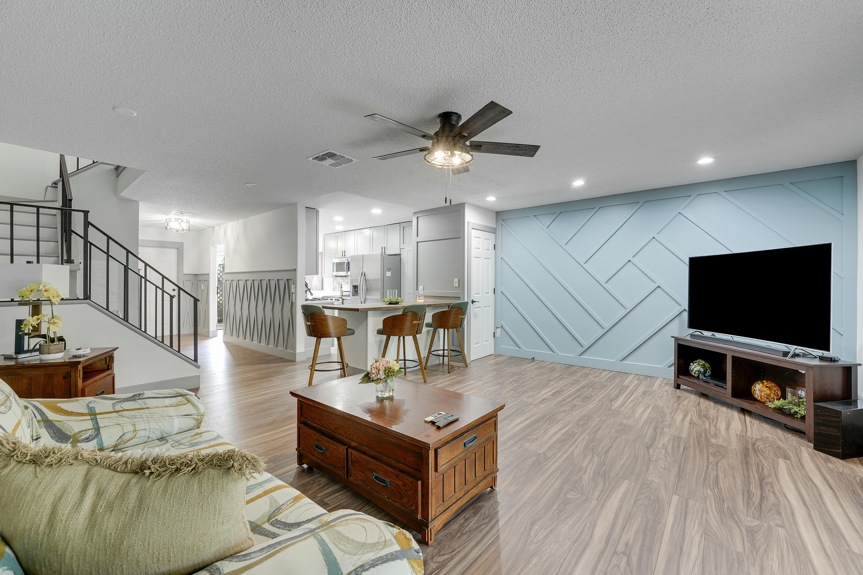 HORIZONS OF BOCA LAGO CONDO - Residential