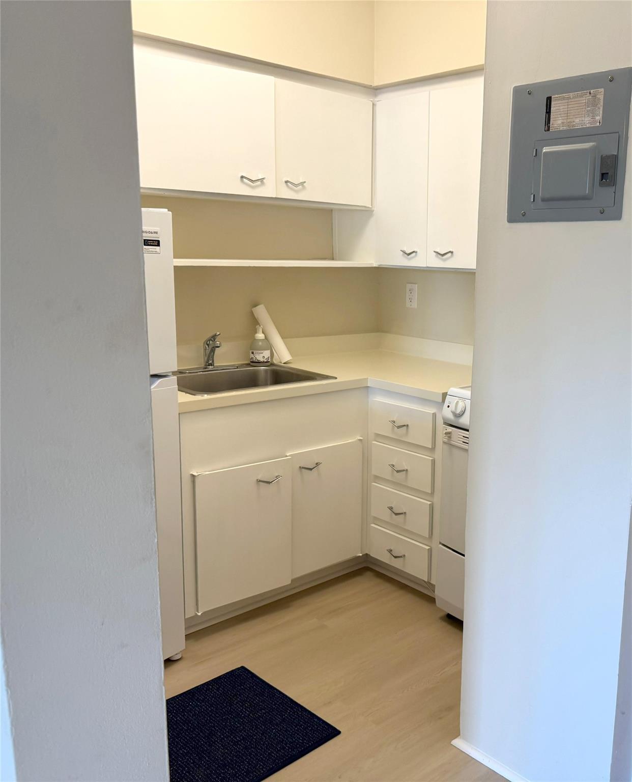 Golden Bay Lodge Co-Op - Residential Lease