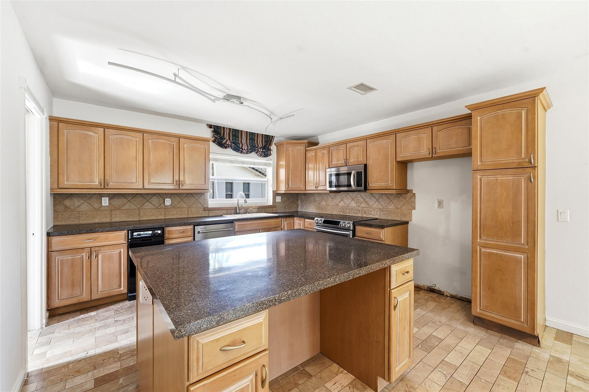 Coral Spgs Country Club W - Residential