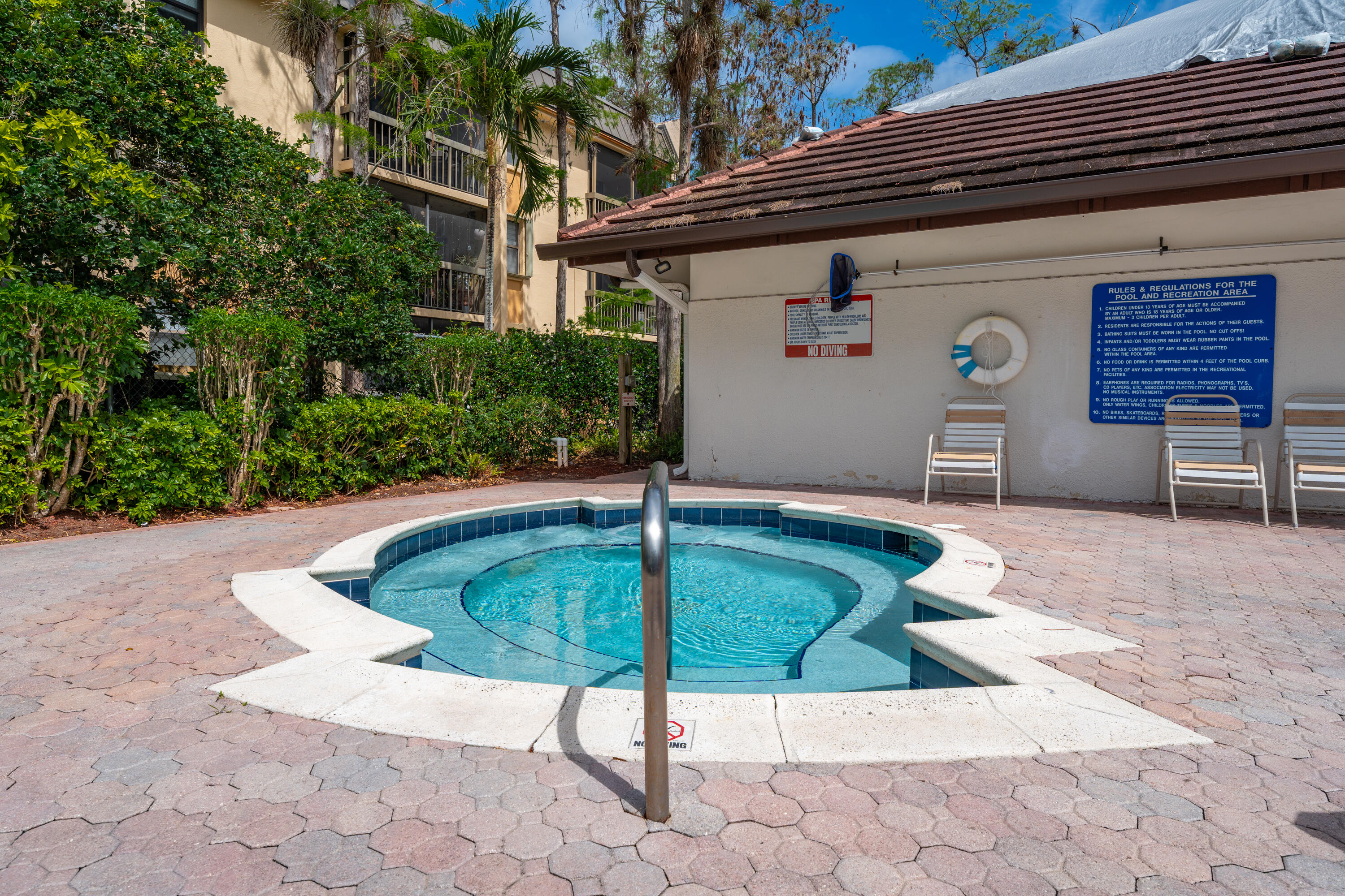 GREENGLADES CONDO I - Residential