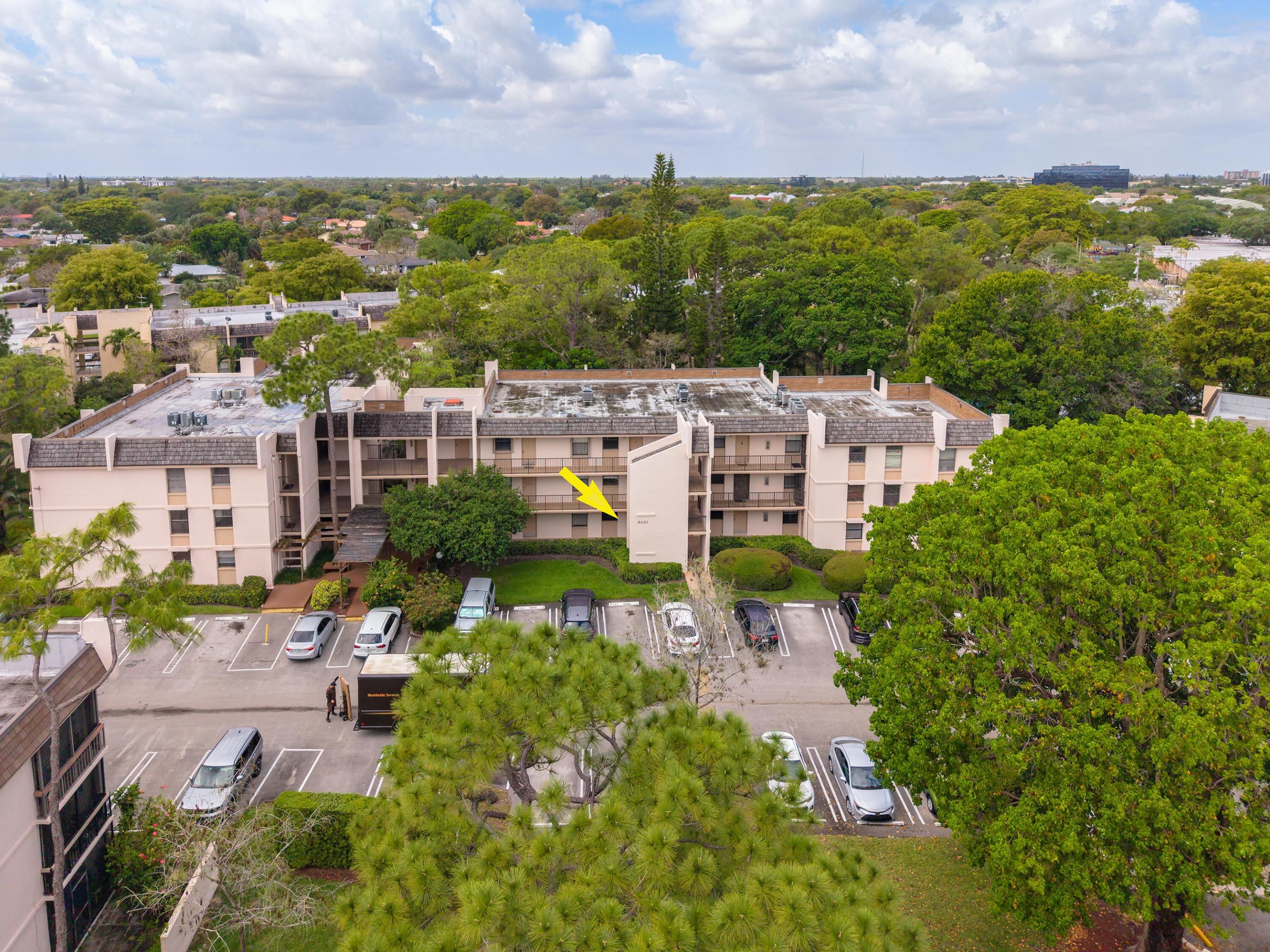 GREENGLADES CONDO I - Residential