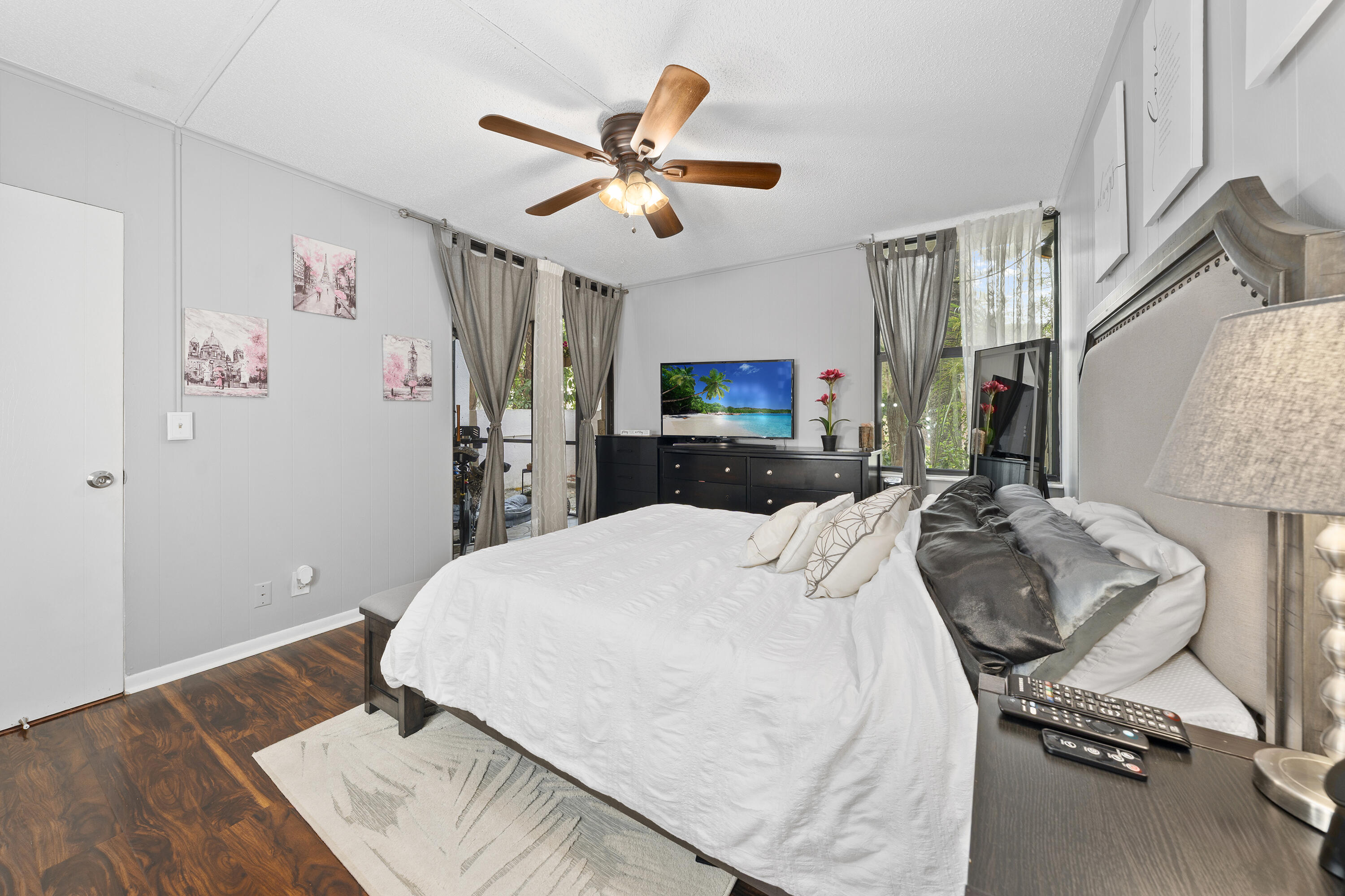 GREENGLADES CONDO I - Residential