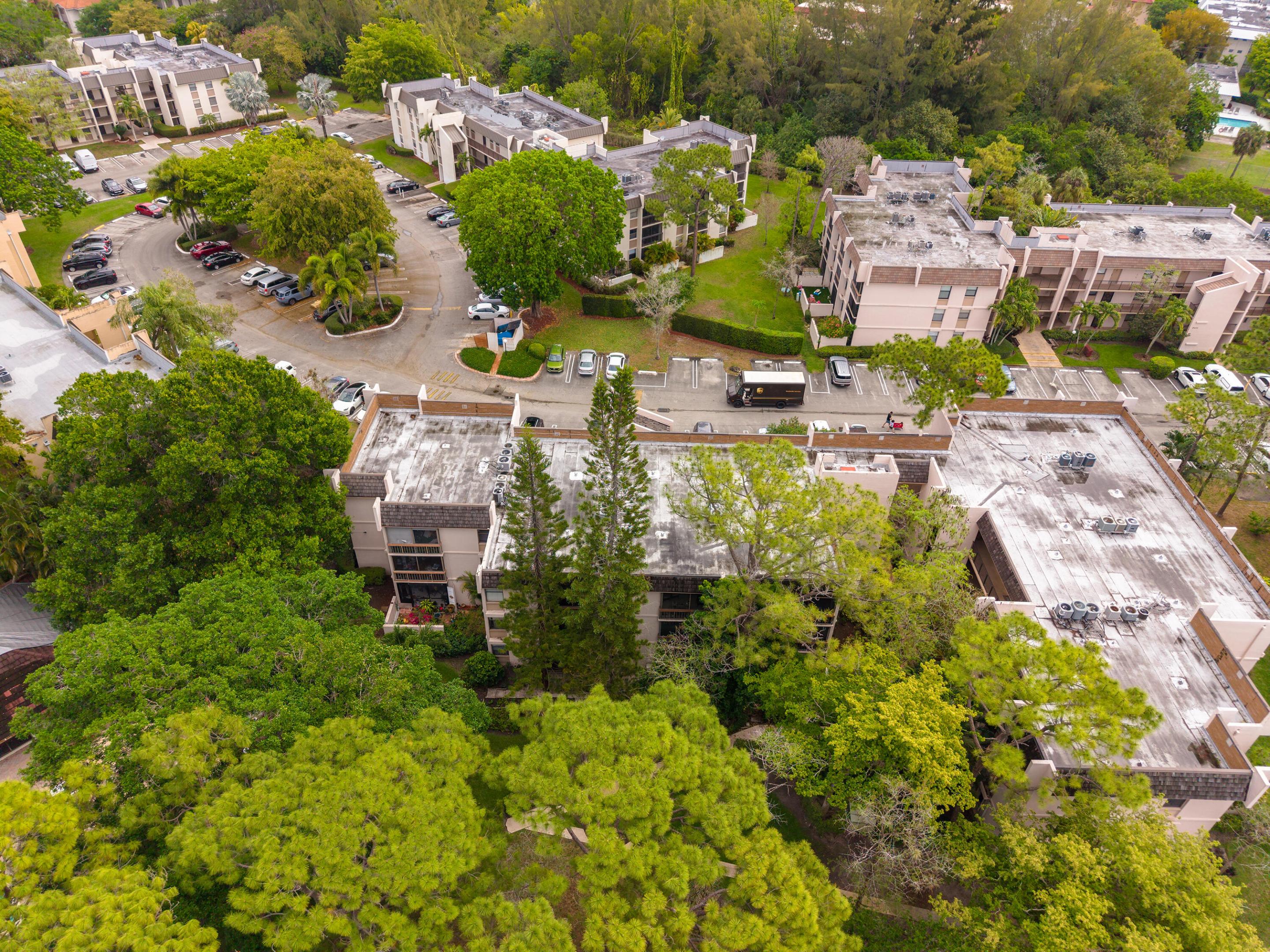 GREENGLADES CONDO I - Residential