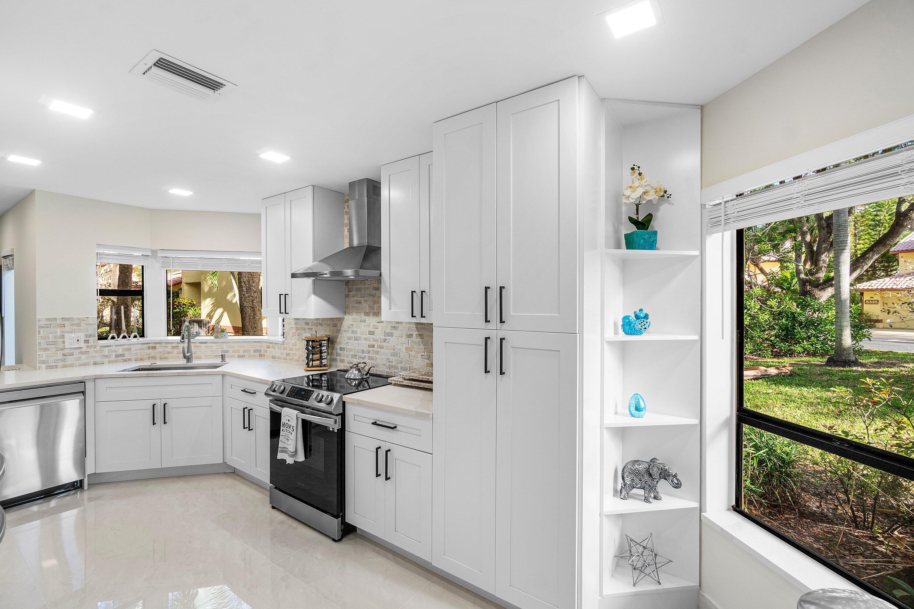 TOWNHOMES OF BOCA DELRAY CONDO - Residential