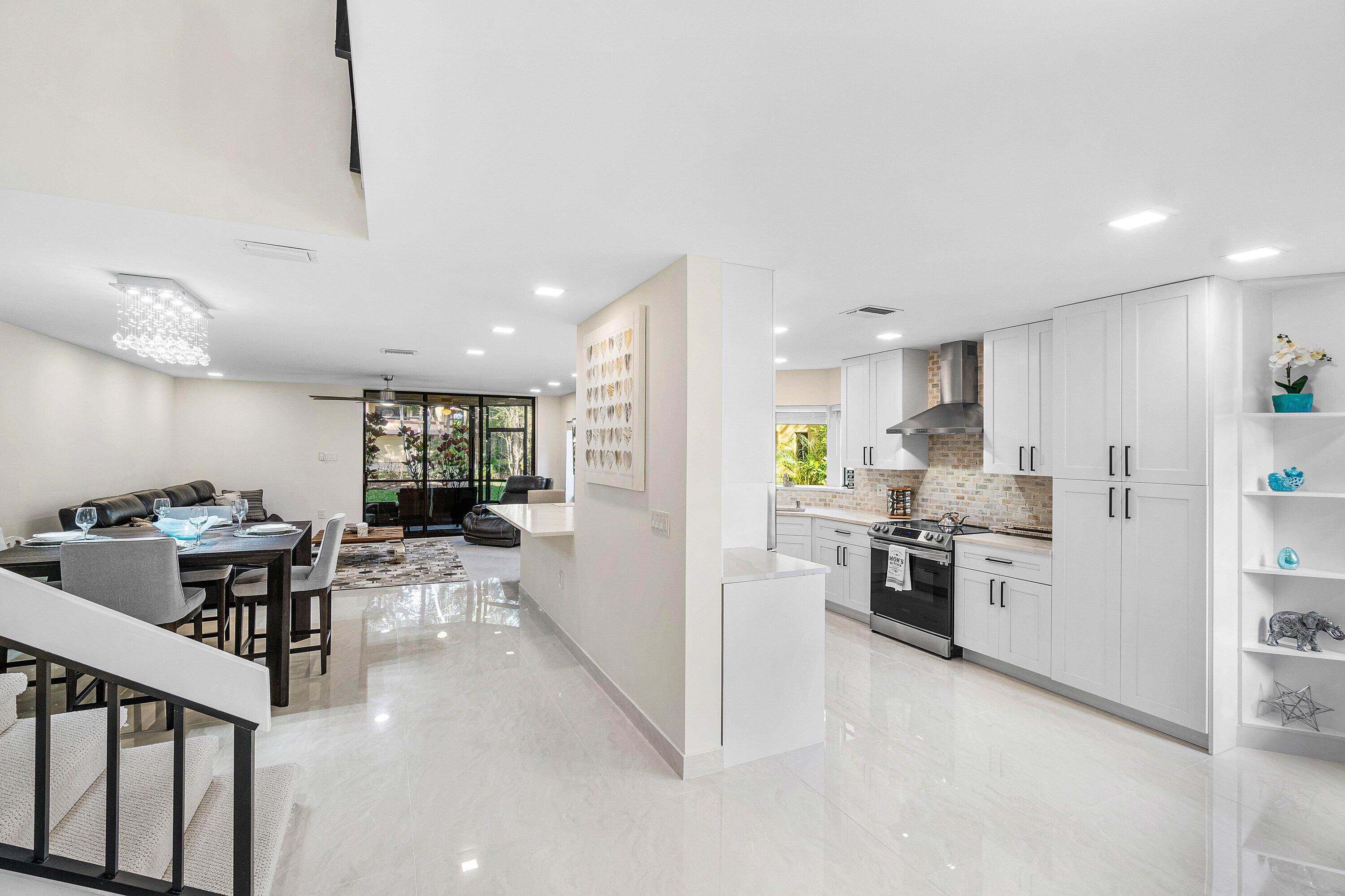 TOWNHOMES OF BOCA DELRAY CONDO - Residential