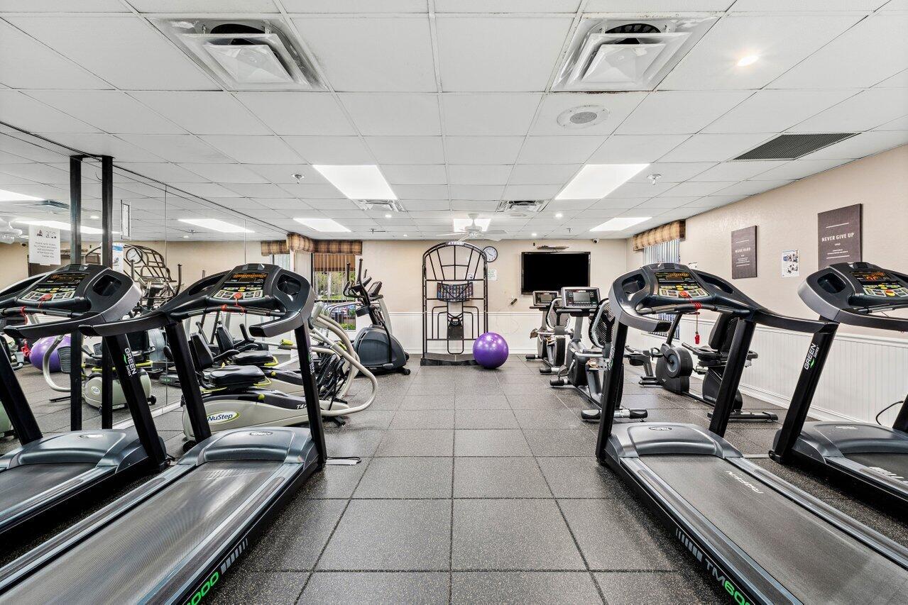 TOWNHOMES OF BOCA DELRAY CONDO - Residential