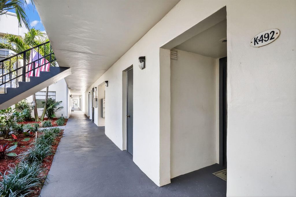 Photo of 492 Piedmont, Delray Beach, FL 33484 (MLS # B26007120)