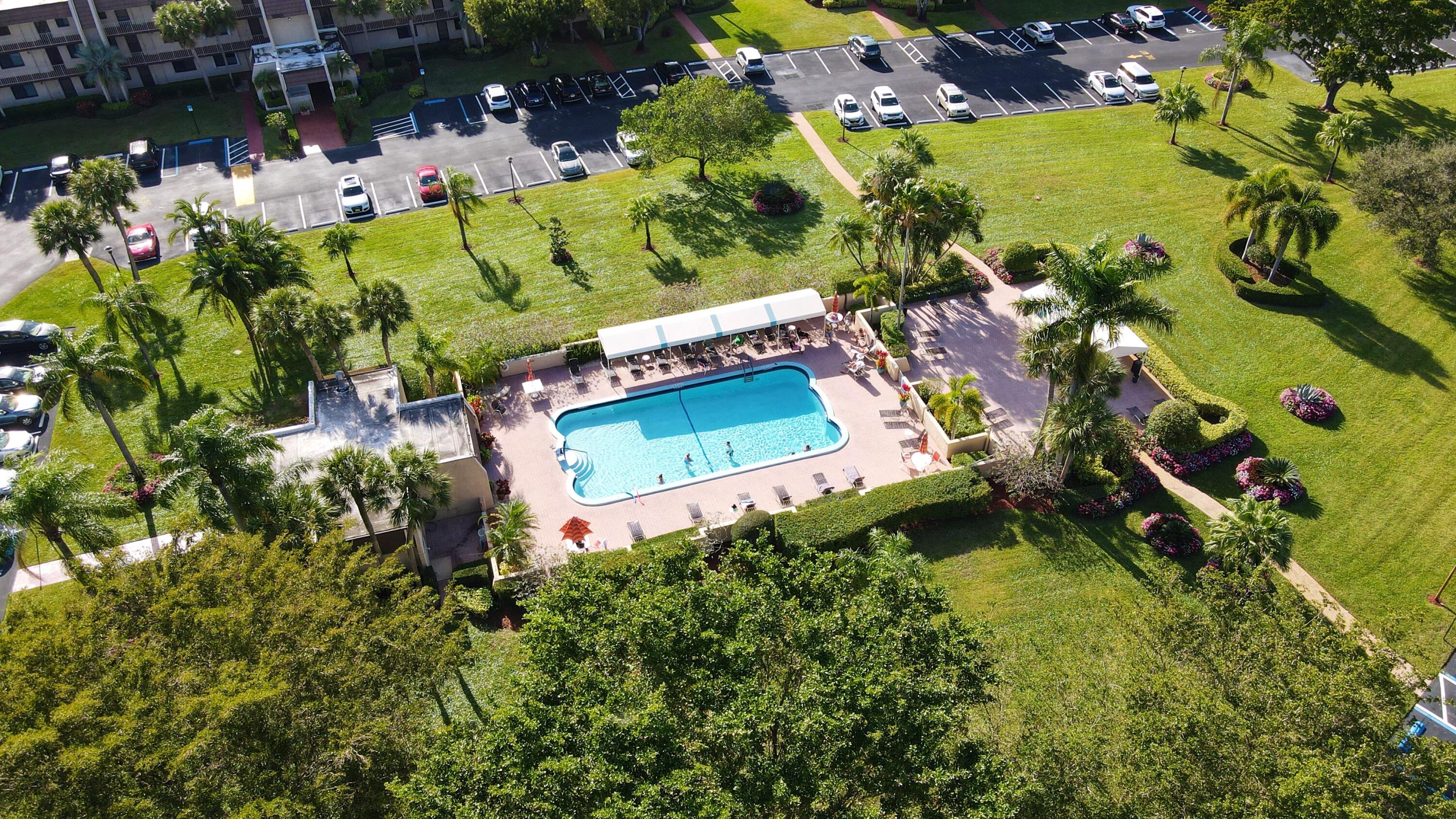 FOUNTAINS OF PALM BEACH CONDO 5 - Residential
