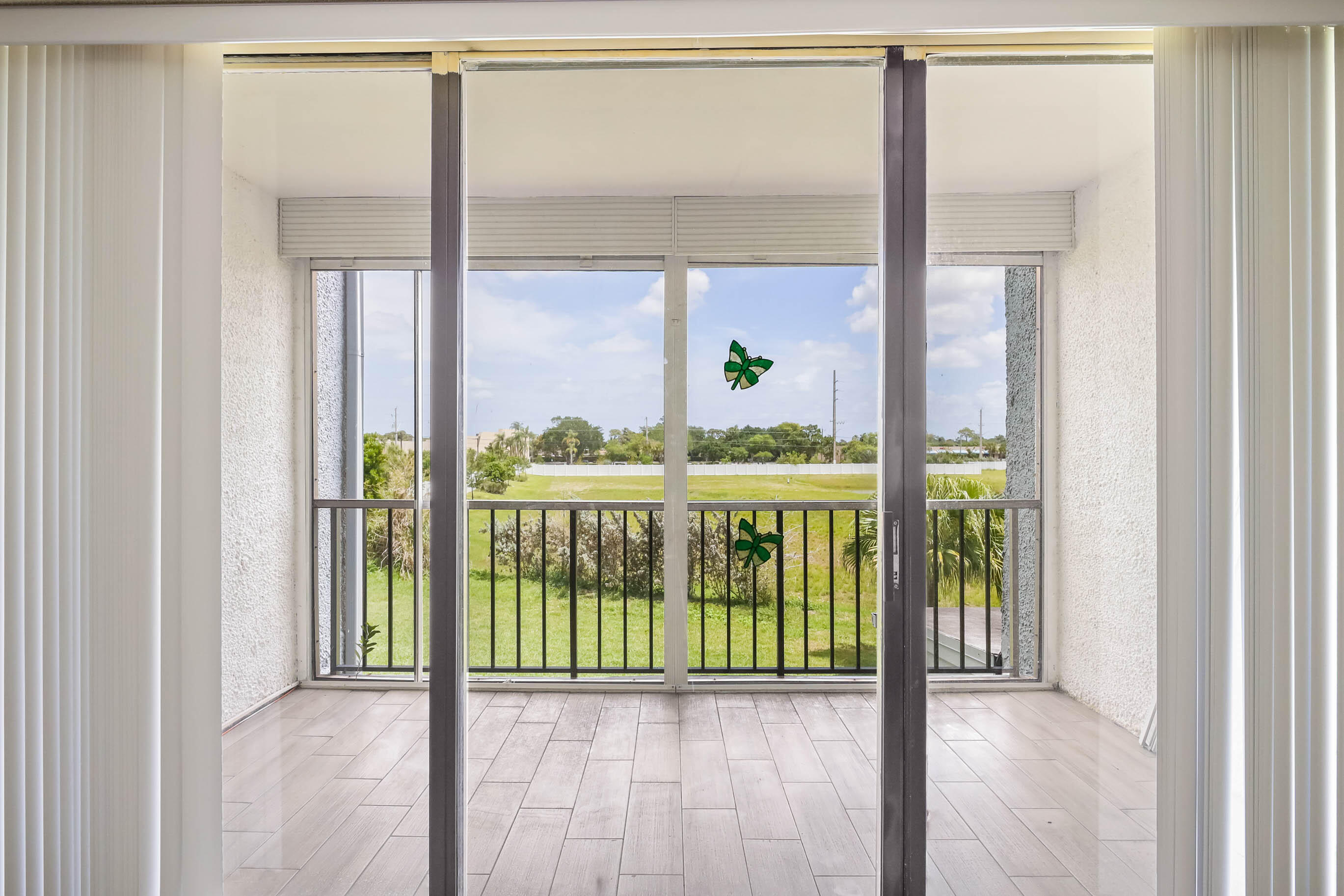 FOUNTAINS OF PALM BEACH CONDO 5 - Residential