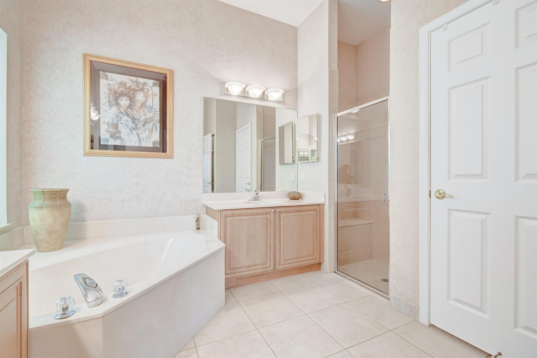 PALLADIUM TWIN LAKES - Residential