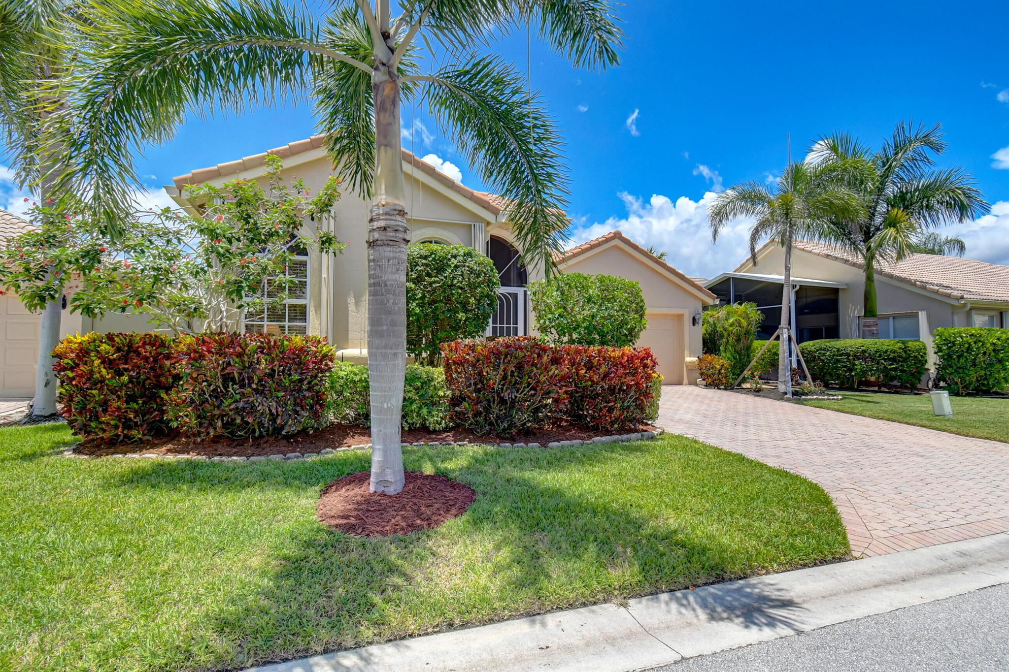 PALLADIUM TWIN LAKES - Residential