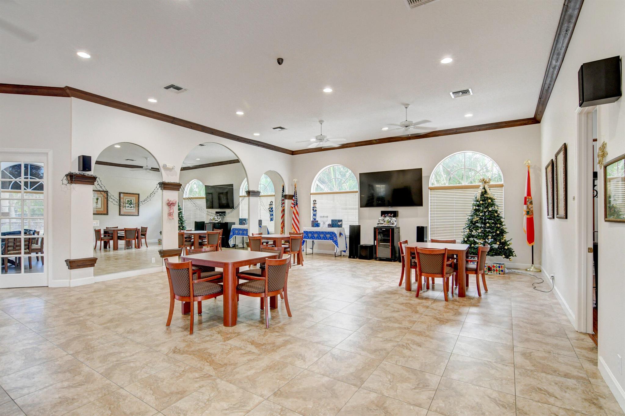 PALLADIUM TWIN LAKES - Residential