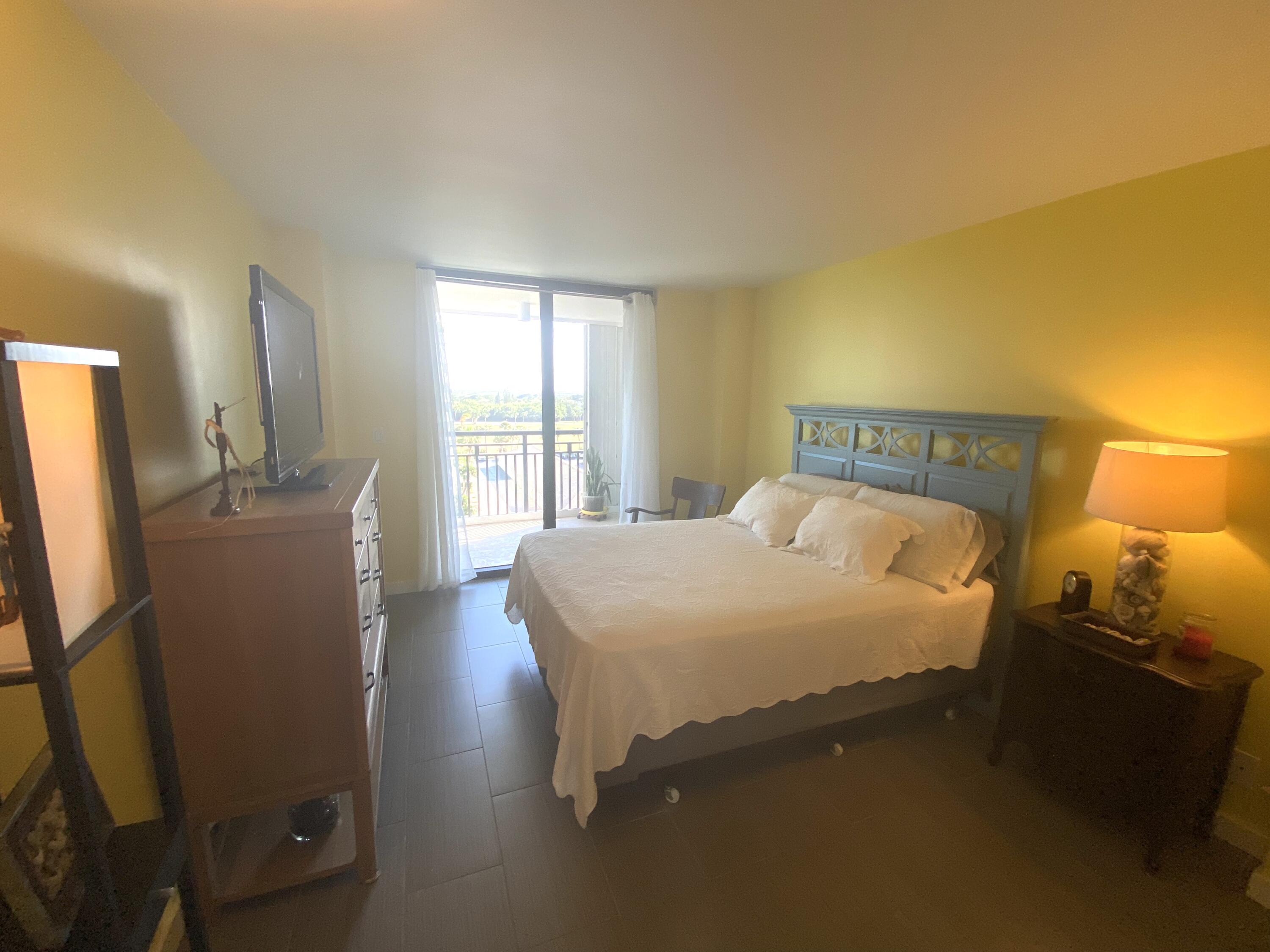 BARCLAY BEACH CLUB PHASE 1, A CONDOMINIUM - Residential