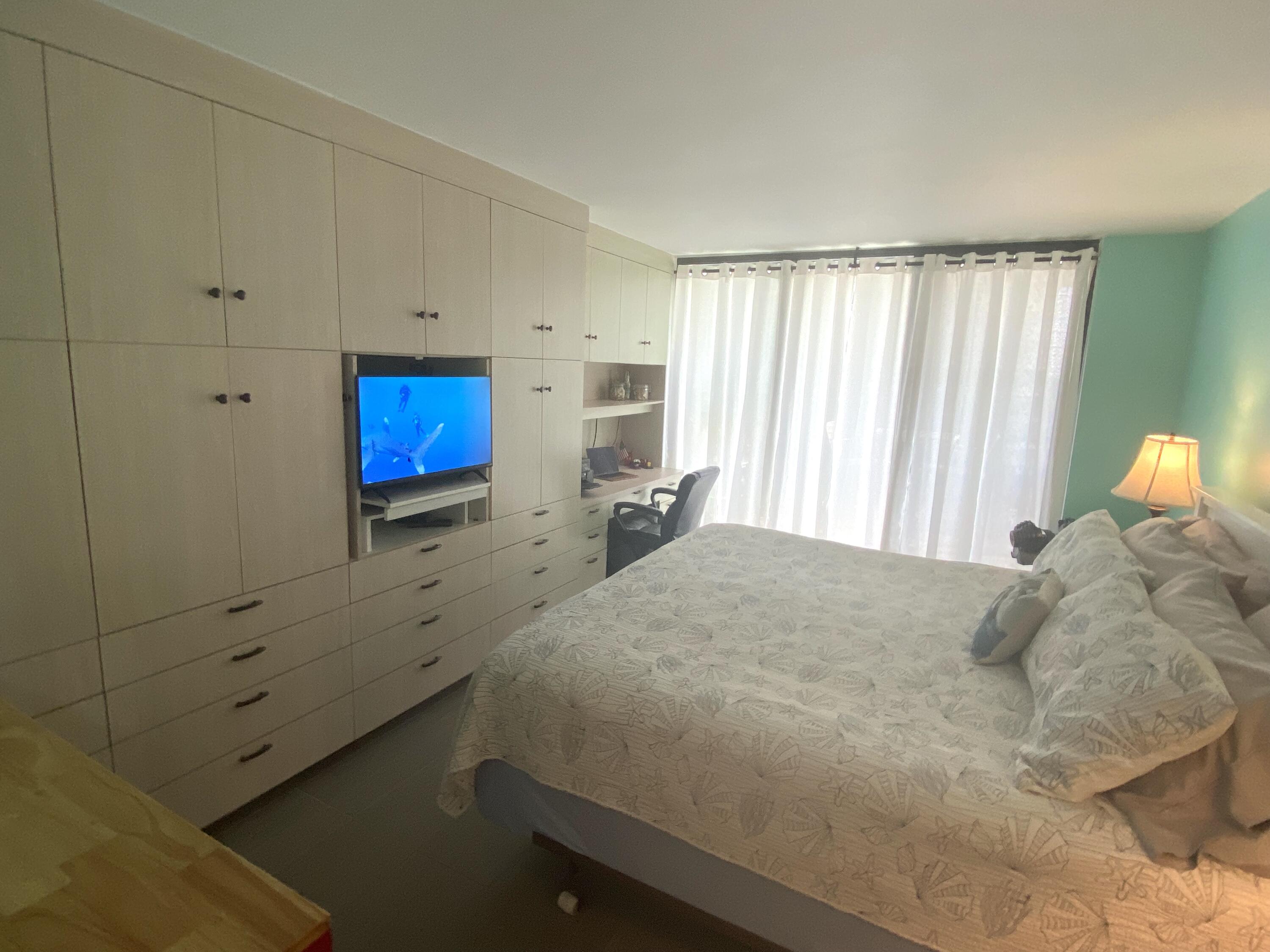 BARCLAY BEACH CLUB PHASE 1, A CONDOMINIUM - Residential