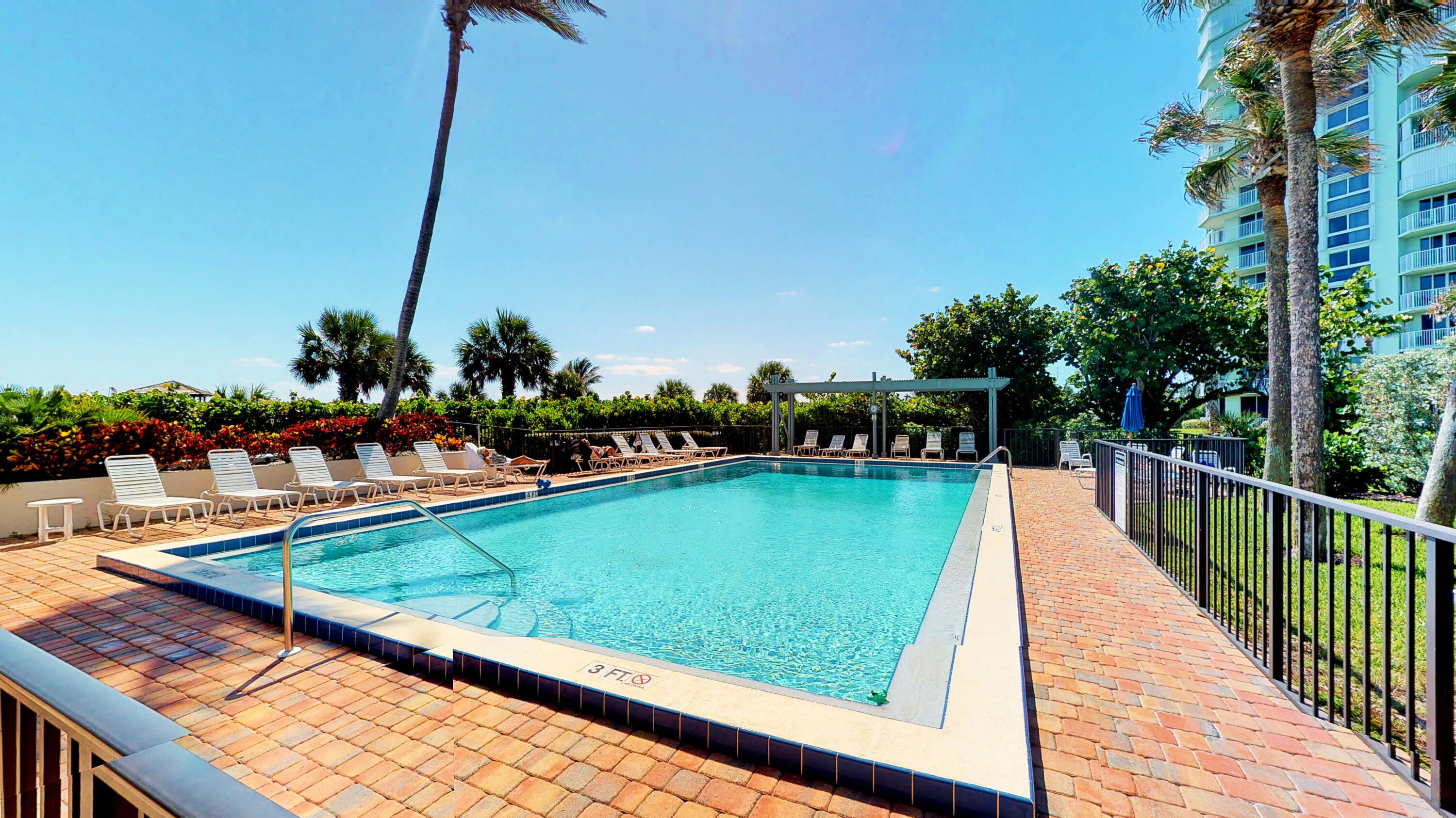 BARCLAY BEACH CLUB PHASE 1, A CONDOMINIUM - Residential