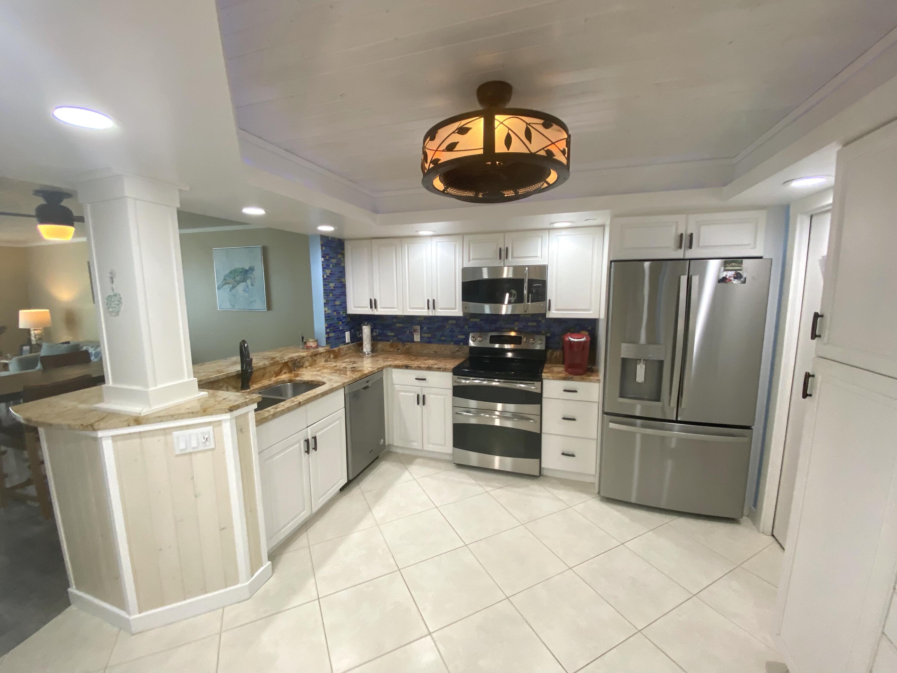 BARCLAY BEACH CLUB PHASE 1, A CONDOMINIUM - Residential