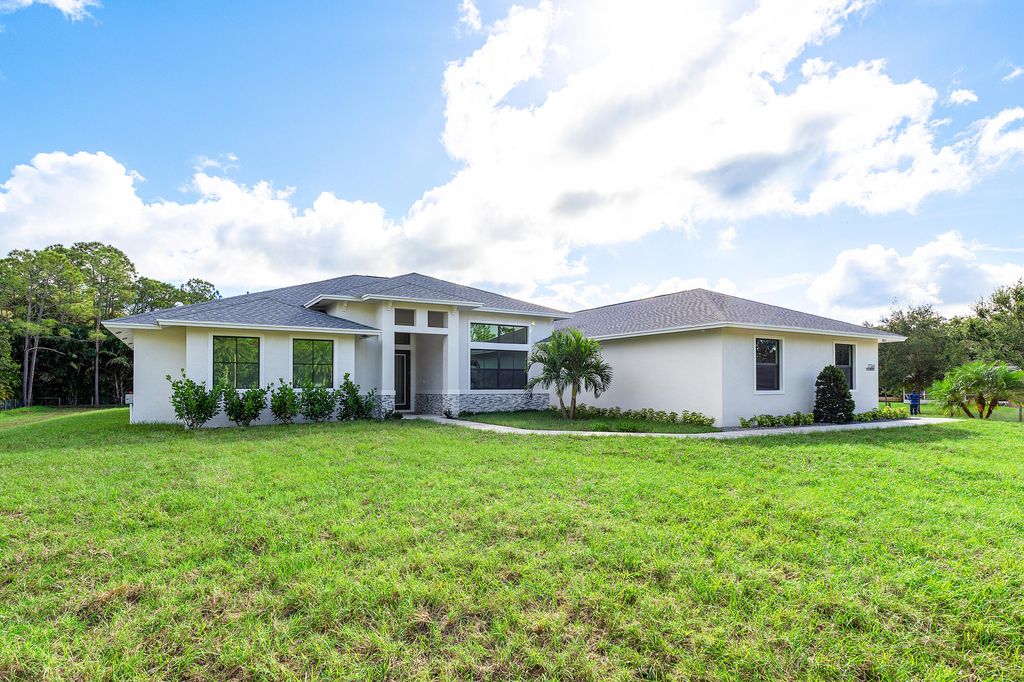 Photo of 17364 130th Avenue N, Jupiter, FL 33478 (MLS # R11037541)