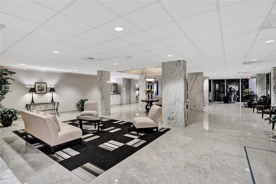 CORAL RIDGE TOWERS EAST - Residential