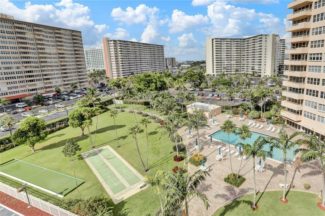 CORAL RIDGE TOWERS EAST - Residential