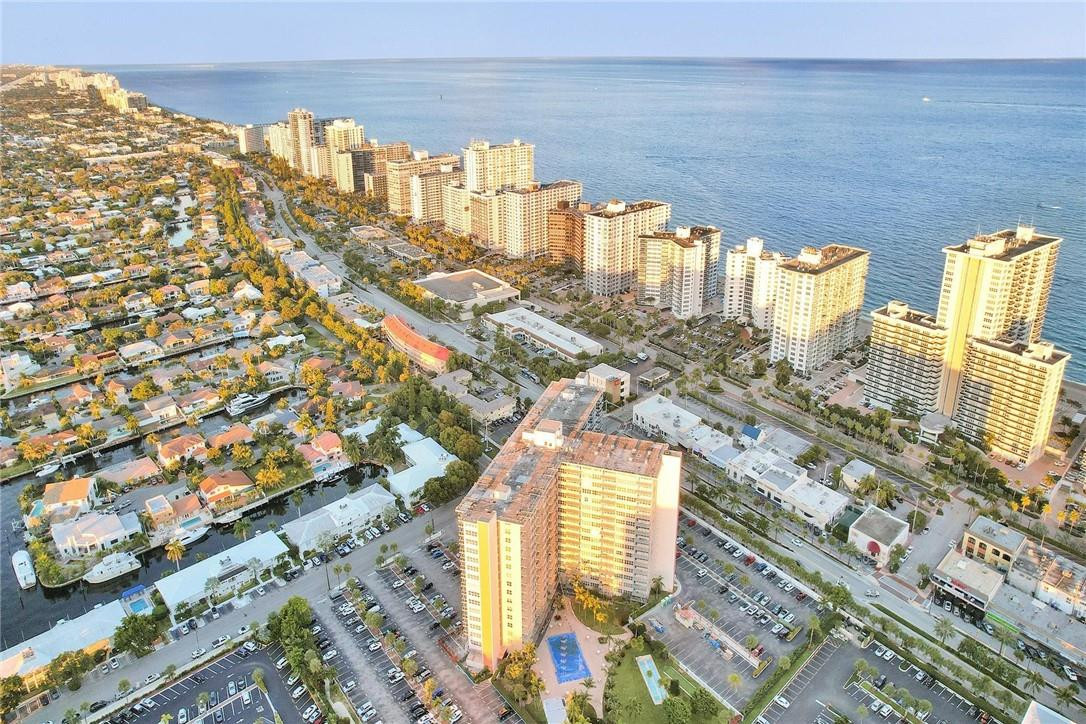 CORAL RIDGE TOWERS EAST - Residential