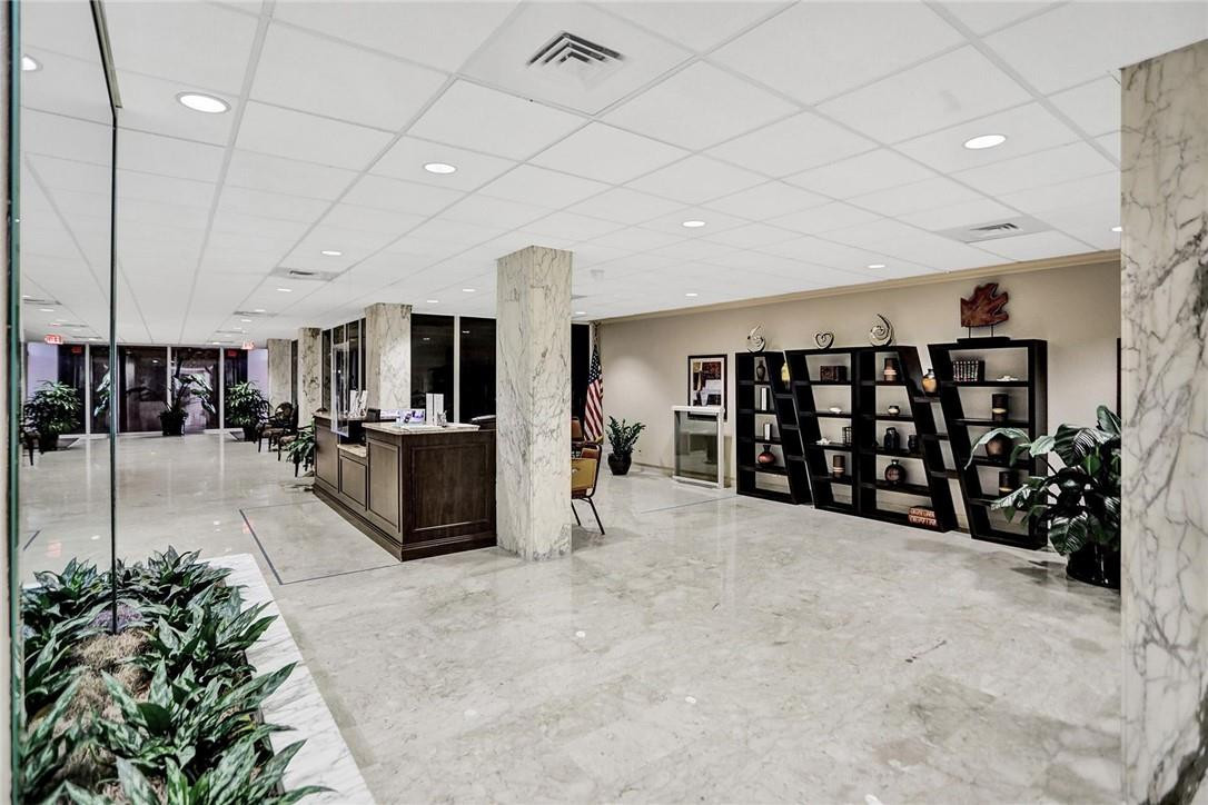 CORAL RIDGE TOWERS EAST - Residential