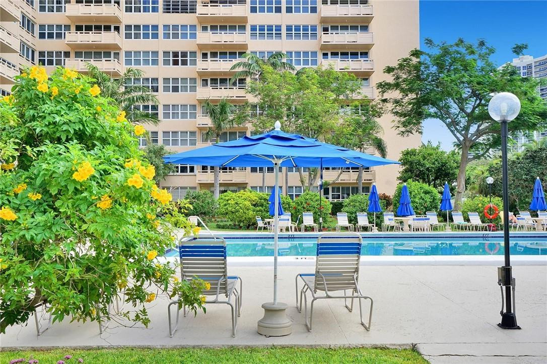 CORAL RIDGE TOWERS EAST - Residential