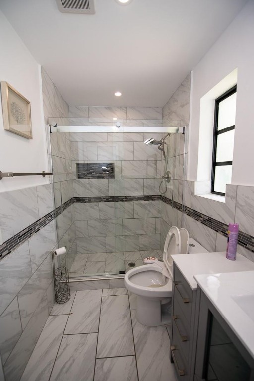 Hollywood Hills 6-22 B - Residential Lease