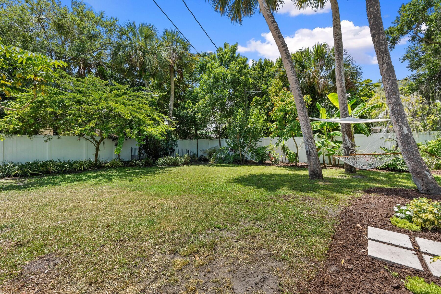 OAKLAND PARK - Residential