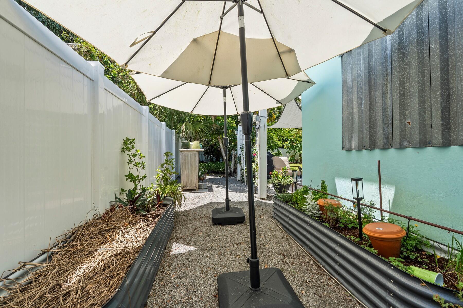 OAKLAND PARK - Residential