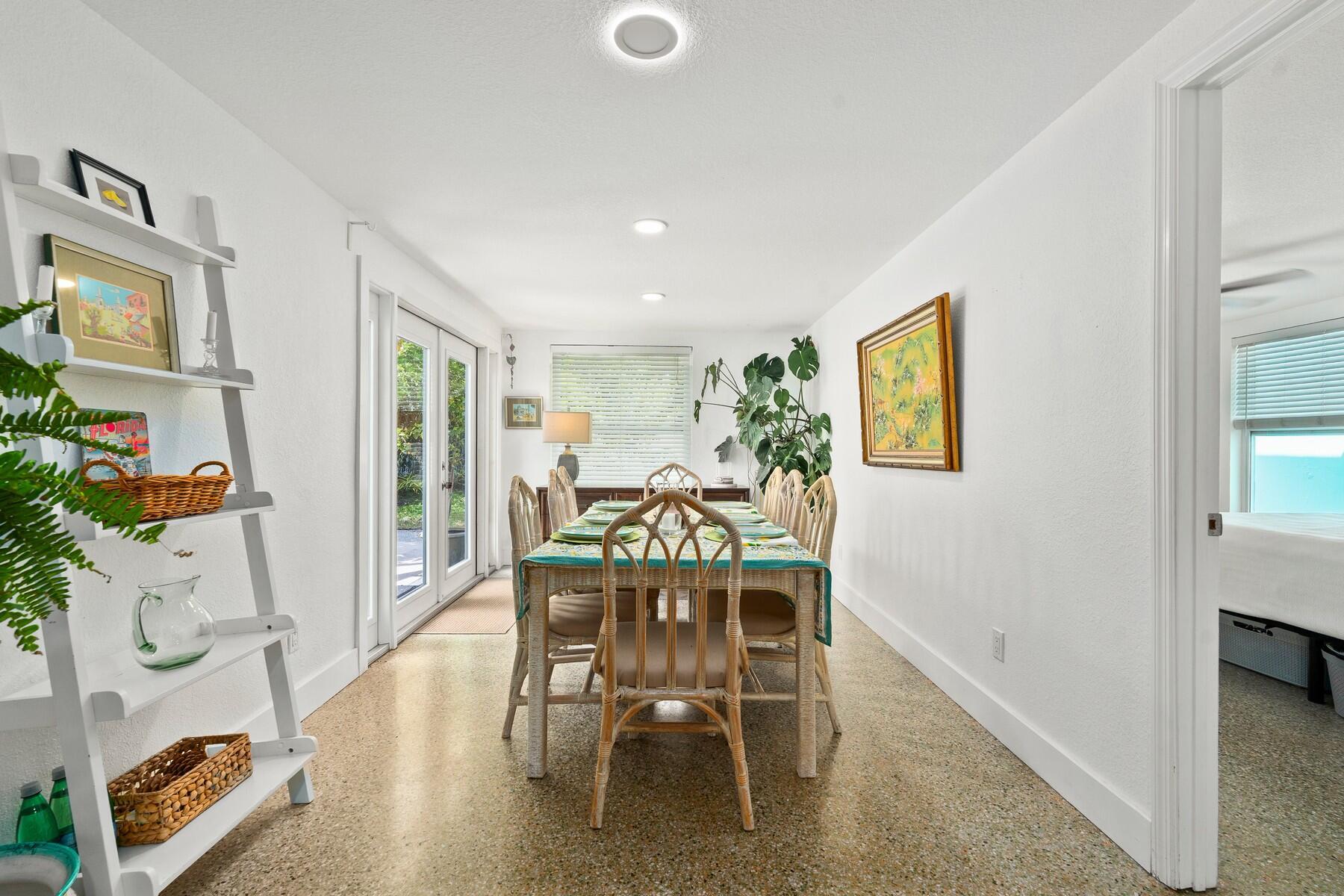 OAKLAND PARK - Residential